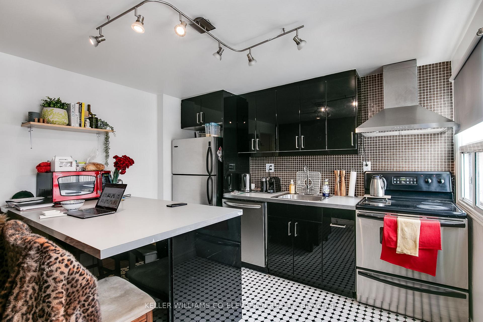 Photo 22 of 261 Palmerston Avenue, Toronto, Trinity-Bellwoods — HOMEH