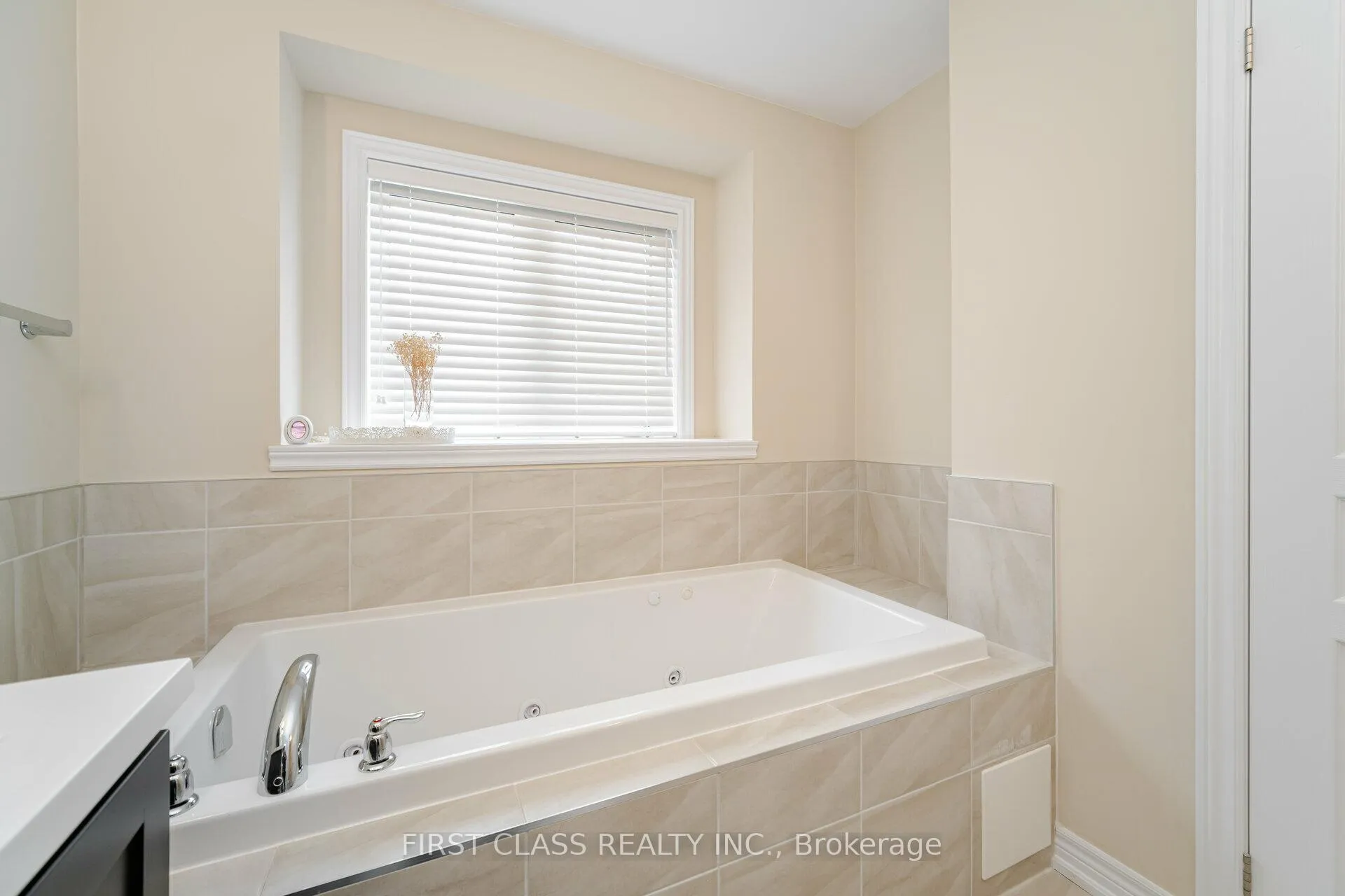 Photo 14 of Unit 69, 1890 Rymal Road E, Hamilton, Hannon — HOMEH