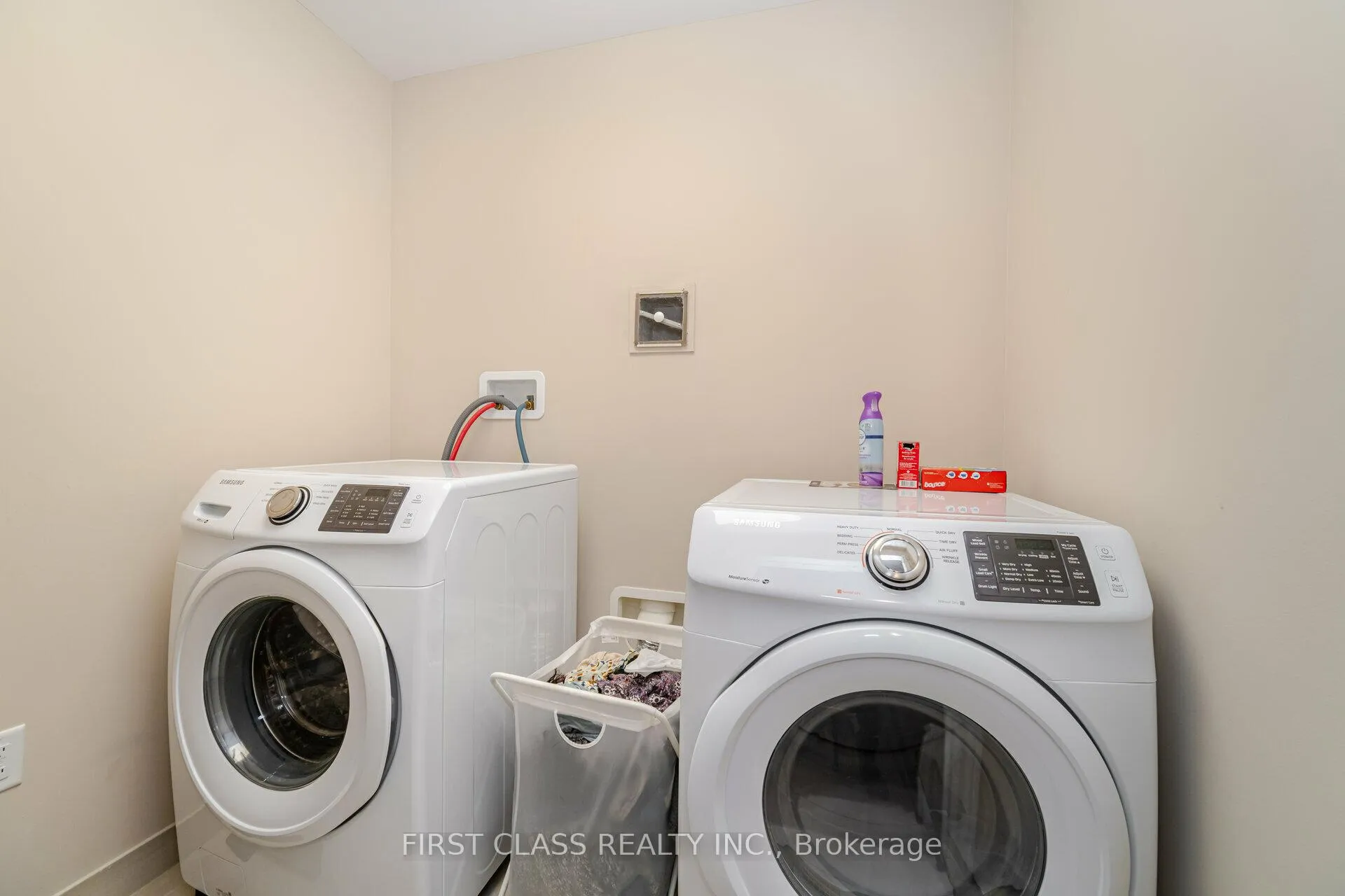 Photo 18 of Unit 69, 1890 Rymal Road E, Hamilton, Hannon — HOMEH