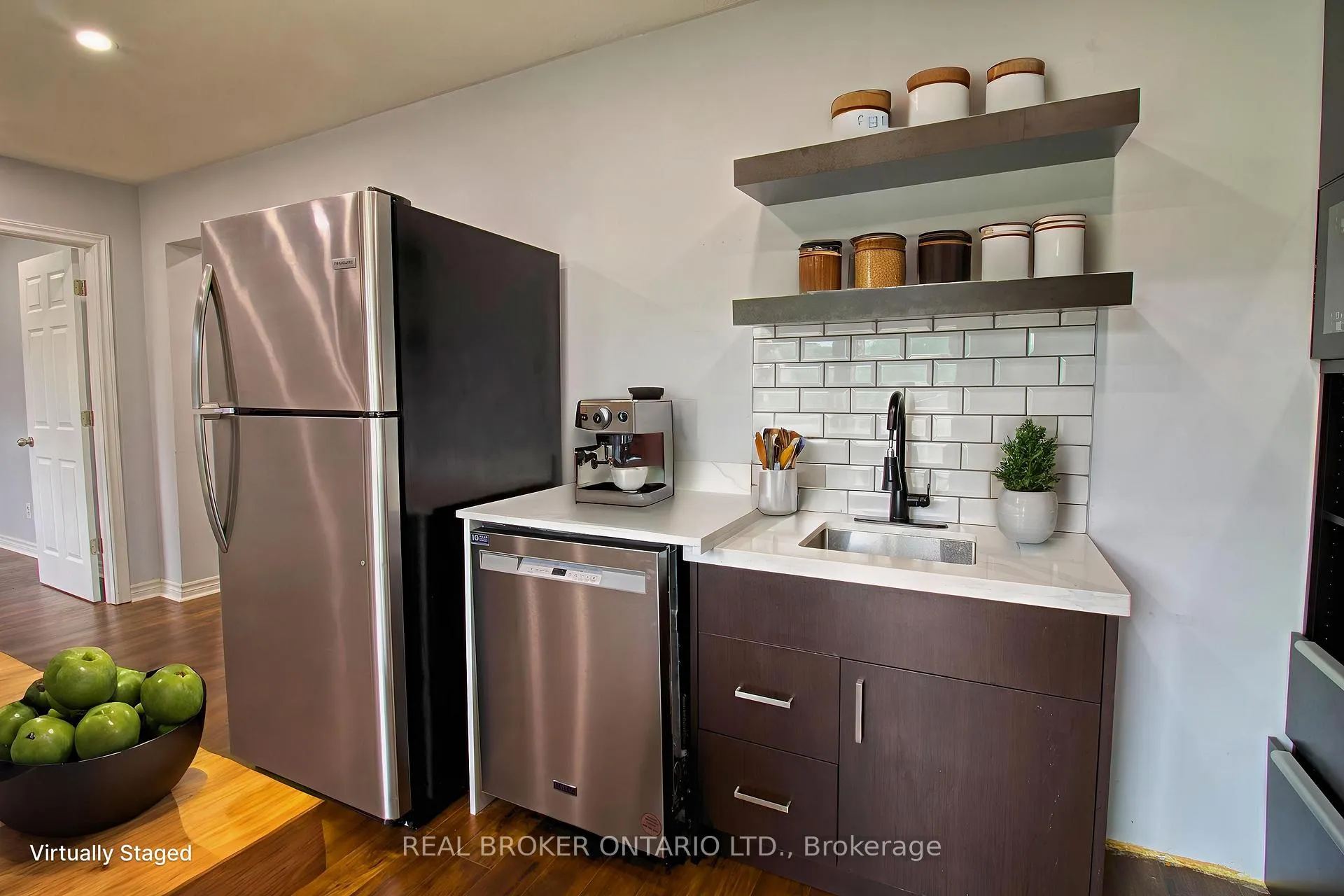 Photo 3 of Unit Ground, 25 Panorama Crescent, Brampton, Northgate — HOMEH