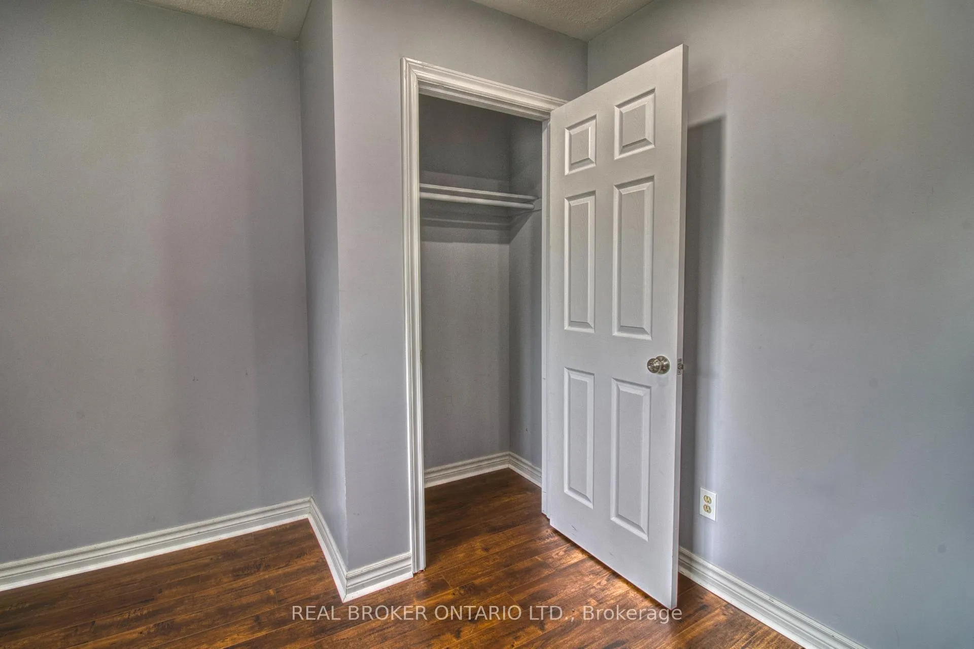 Photo 6 of Unit Ground, 25 Panorama Crescent, Brampton, Northgate — HOMEH