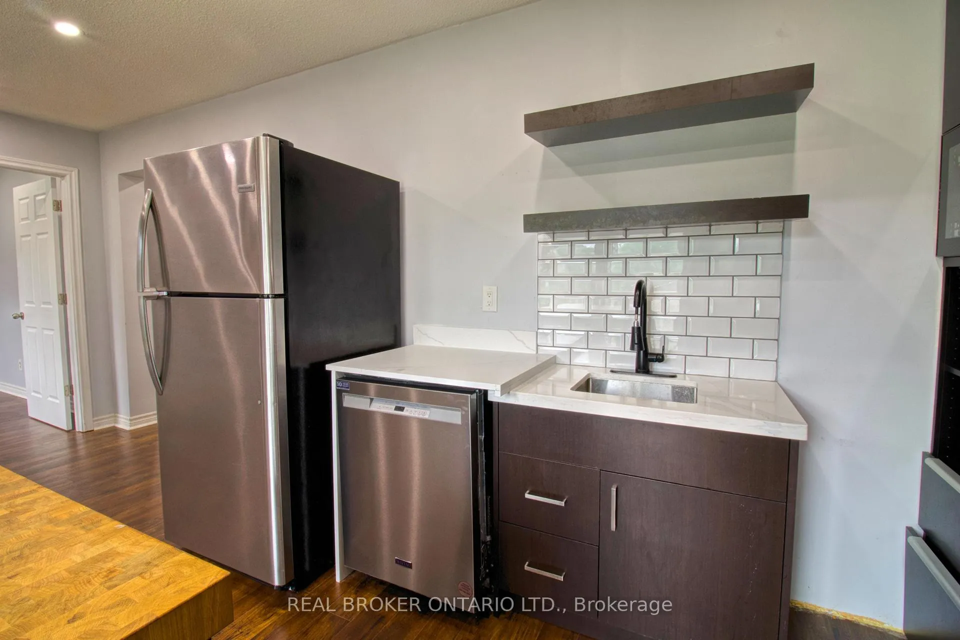 Photo 9 of Unit Ground, 25 Panorama Crescent, Brampton, Northgate — HOMEH