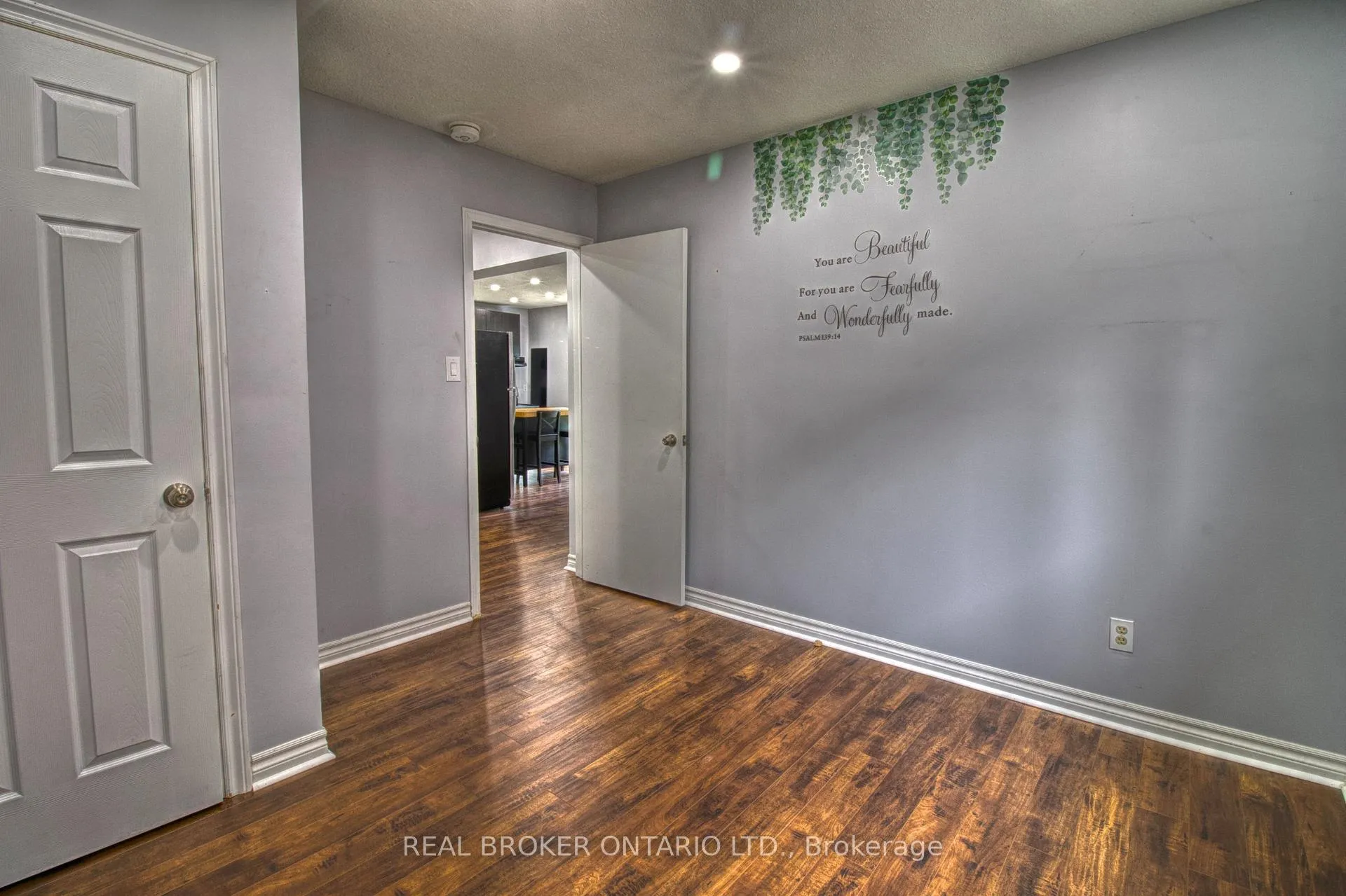 Photo 13 of Unit Ground, 25 Panorama Crescent, Brampton, Northgate — HOMEH