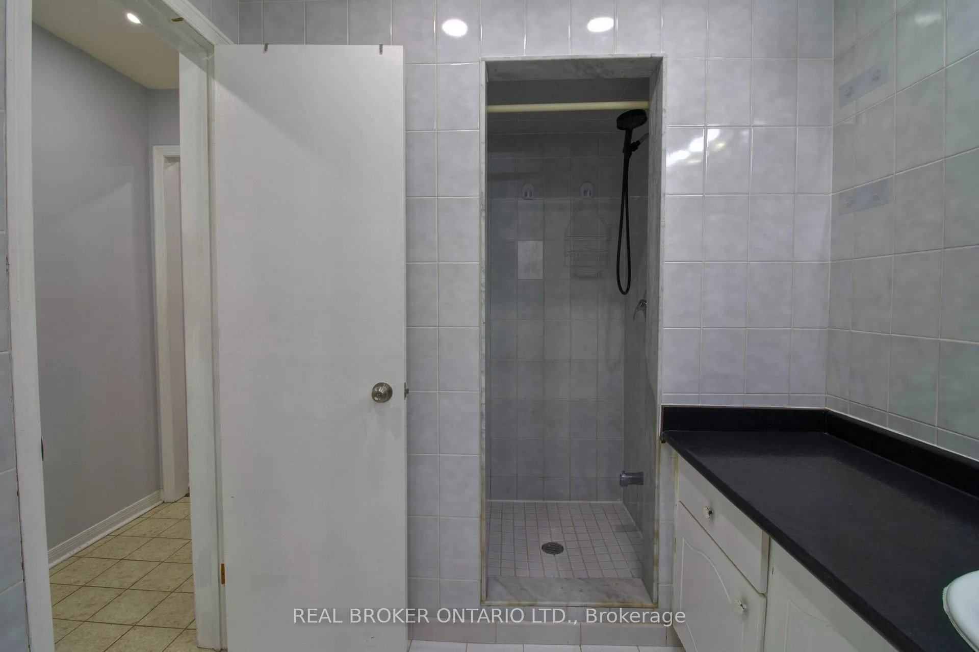 Photo 15 of Unit Ground, 25 Panorama Crescent, Brampton, Northgate — HOMEH