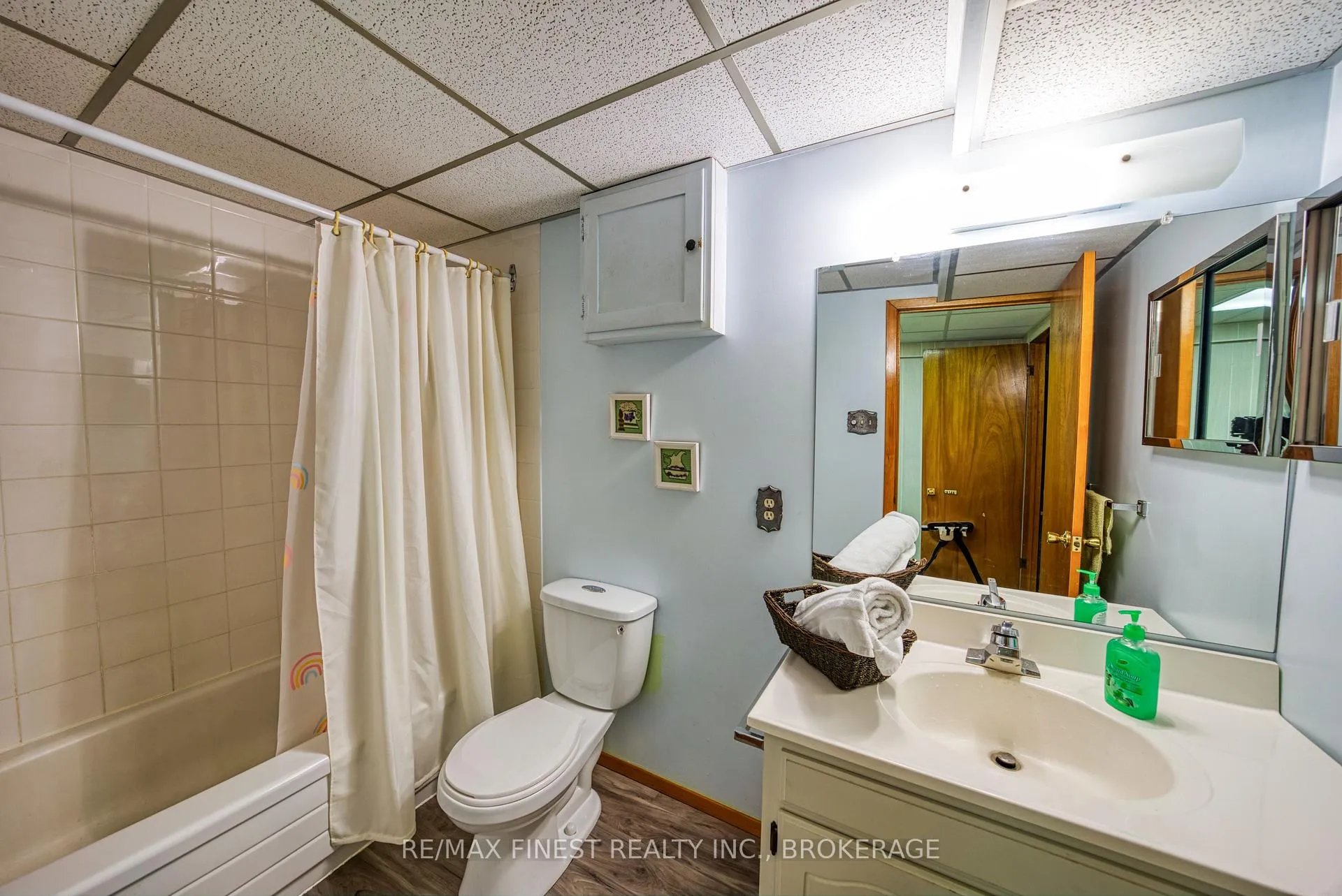 Photo 28 of 31 Florence Street, Kingston, West of Sir John A. Blvd — HOMEH