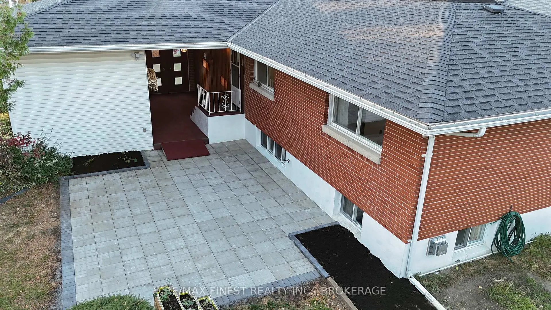 Photo 34 of 31 Florence Street, Kingston, West of Sir John A. Blvd — HOMEH