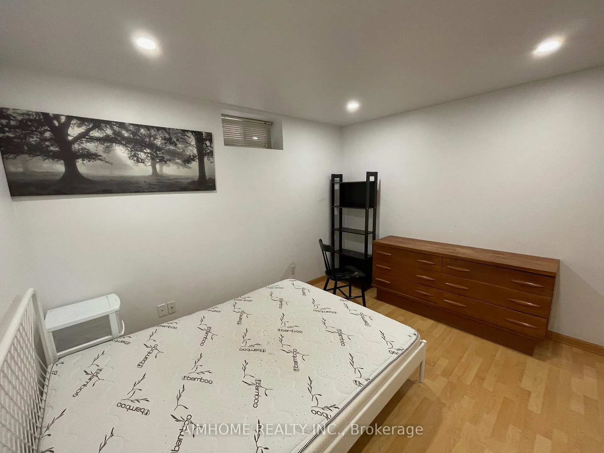 Photo 5 of Unit Basement, 26 Eunice Road, North York, Bayview Village — HOMEH
