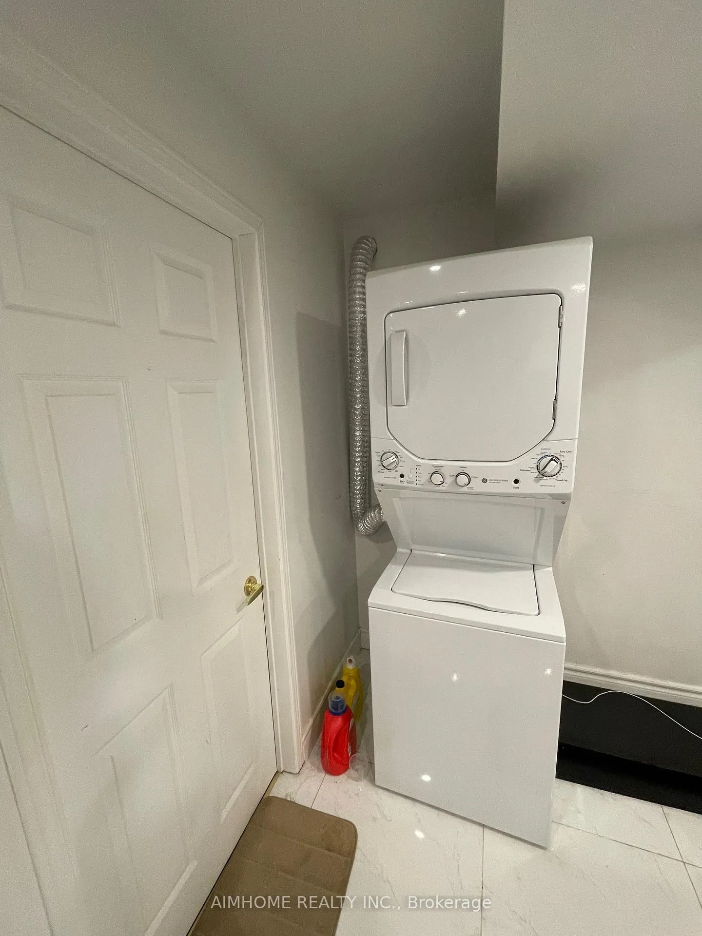 Photo 8 of Unit Basement, 26 Eunice Road, North York, Bayview Village — HOMEH