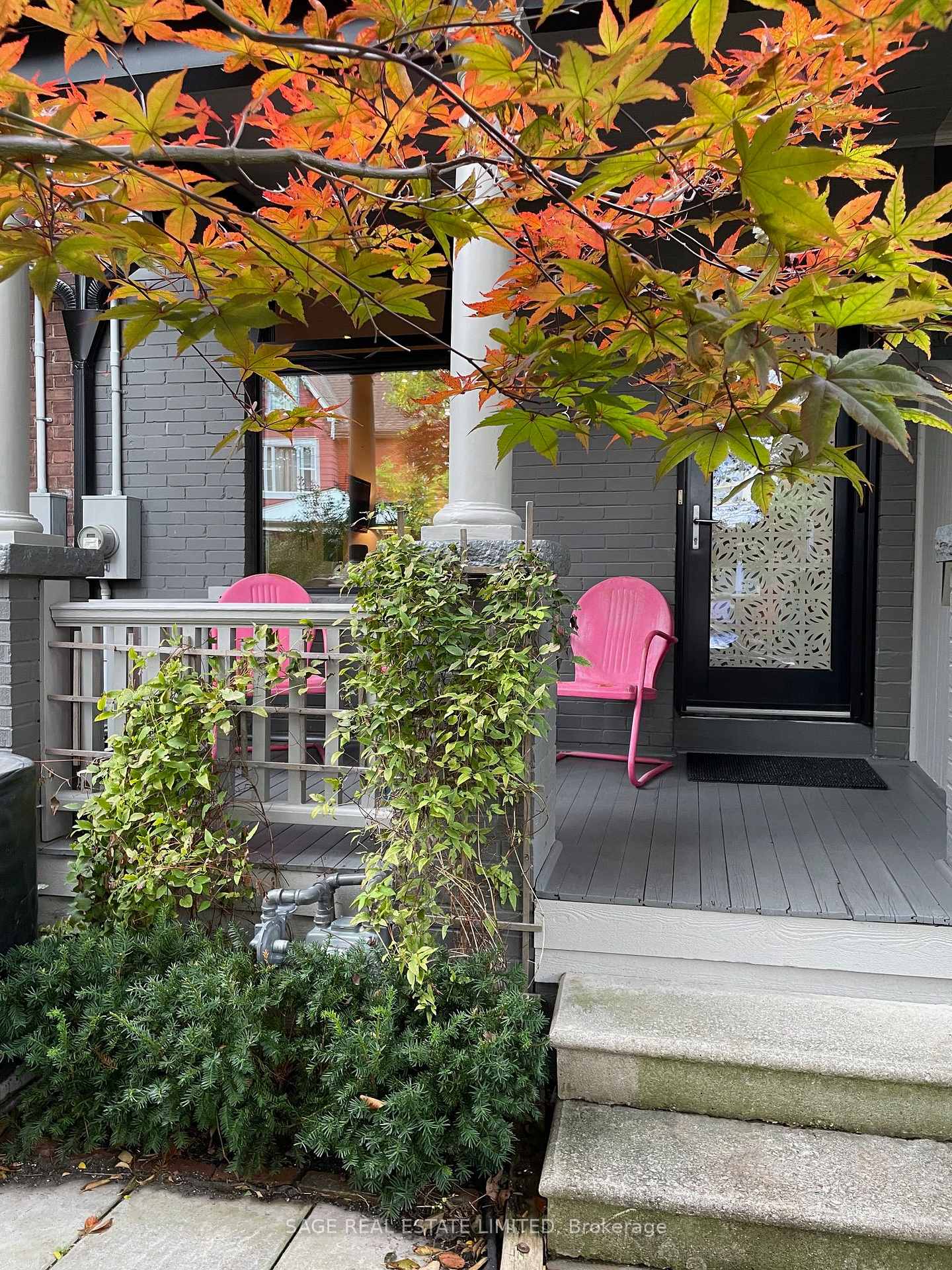 Photo 3 of 36 Bellwoods Avenue, Toronto, Trinity-Bellwoods — HOMEH