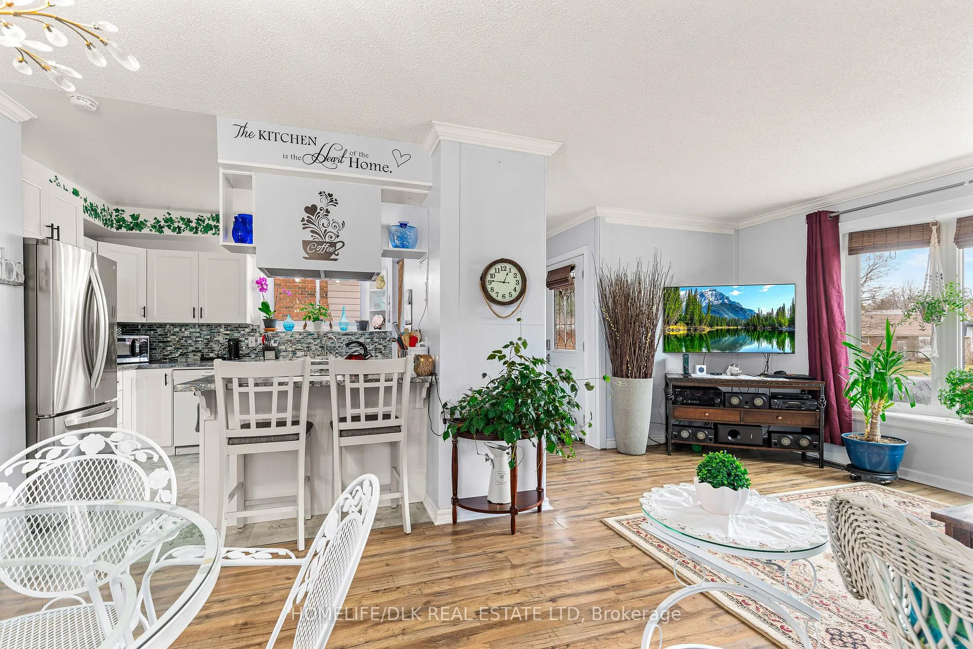 Photo 9 of 1182 Queensland Place, Brockville — HOMEH