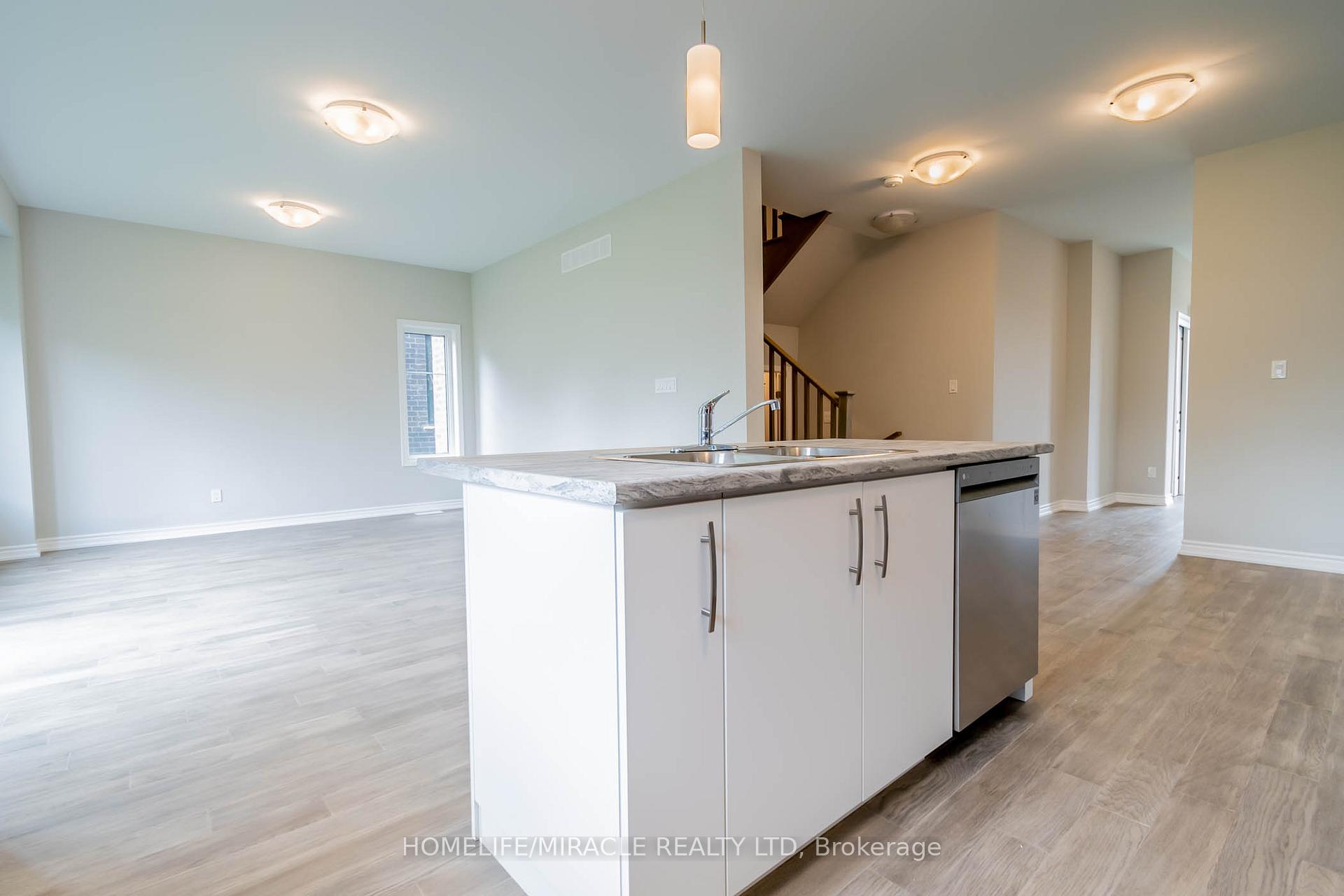 Photo 17 of 228 Morton Street, Thorold, Allanburg/Thorold South — HOMEH