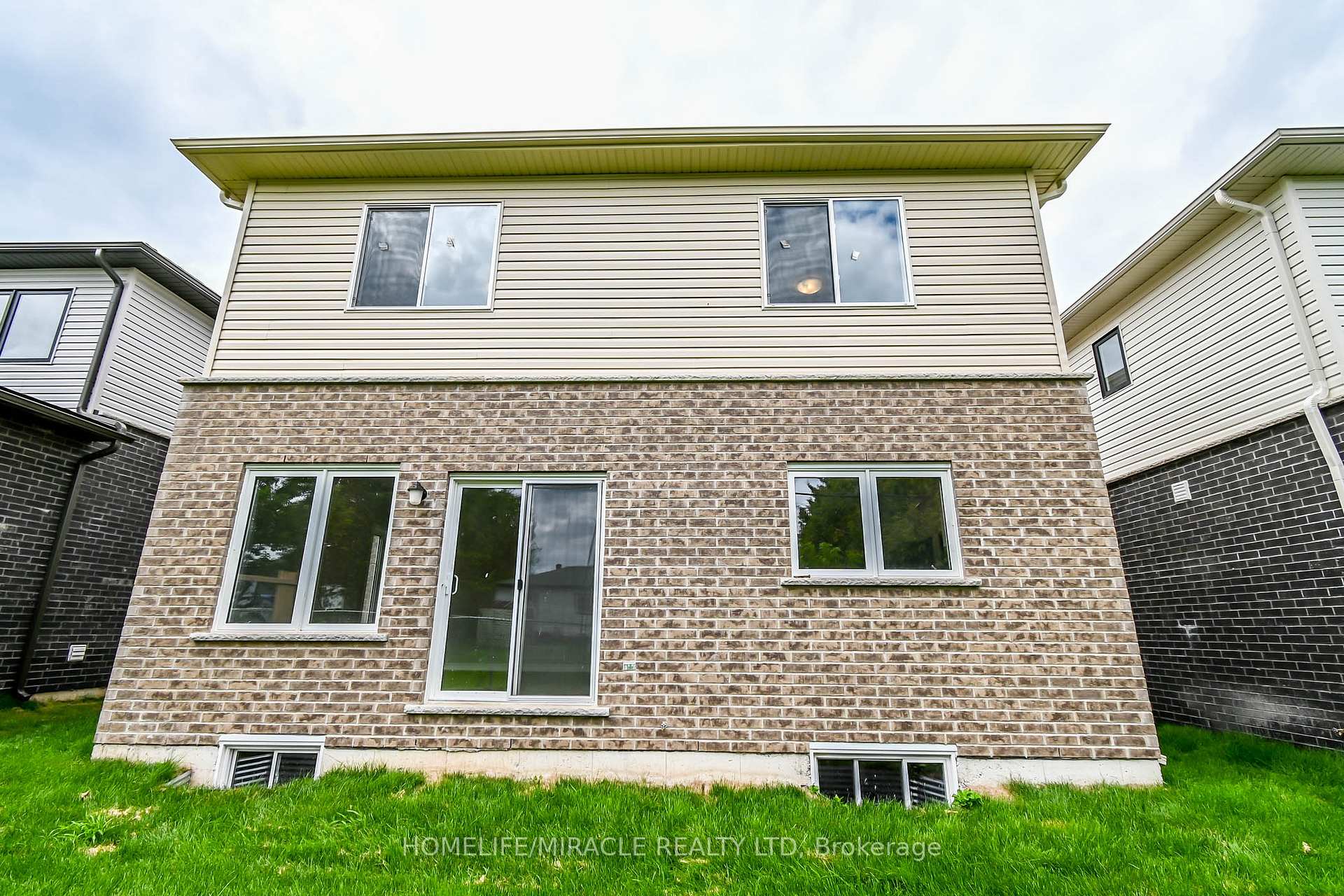 Photo 50 of 228 Morton Street, Thorold, Allanburg/Thorold South — HOMEH