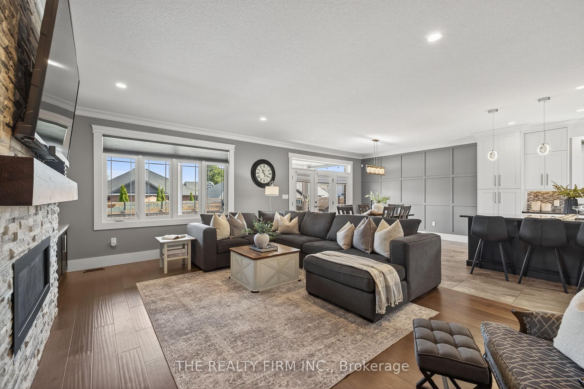 Photo 15 of 82 Ashby Crescent, Strathroy-Caradoc, SW — HOMEH