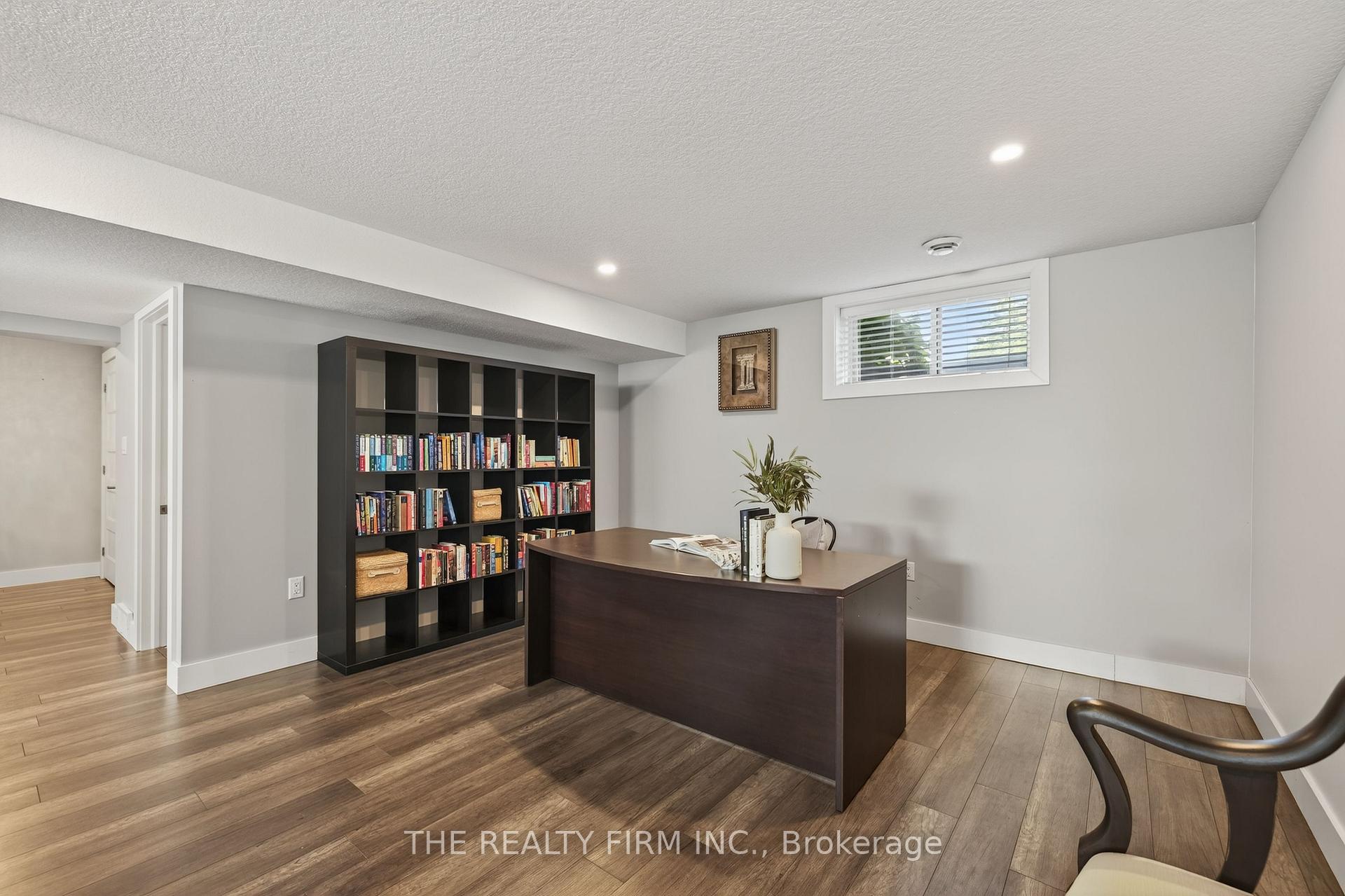 Photo 33 of 82 Ashby Crescent, Strathroy-Caradoc, SW — HOMEH