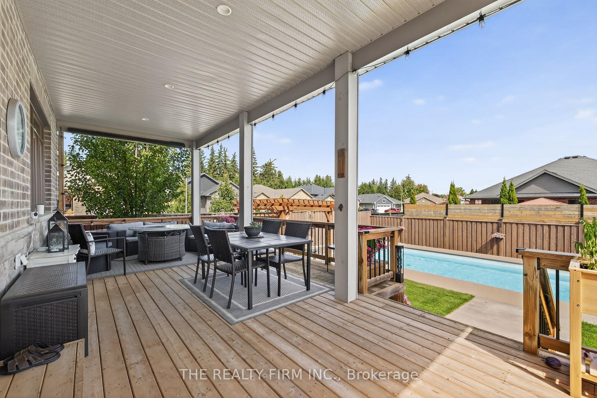 Photo 38 of 82 Ashby Crescent, Strathroy-Caradoc, SW — HOMEH