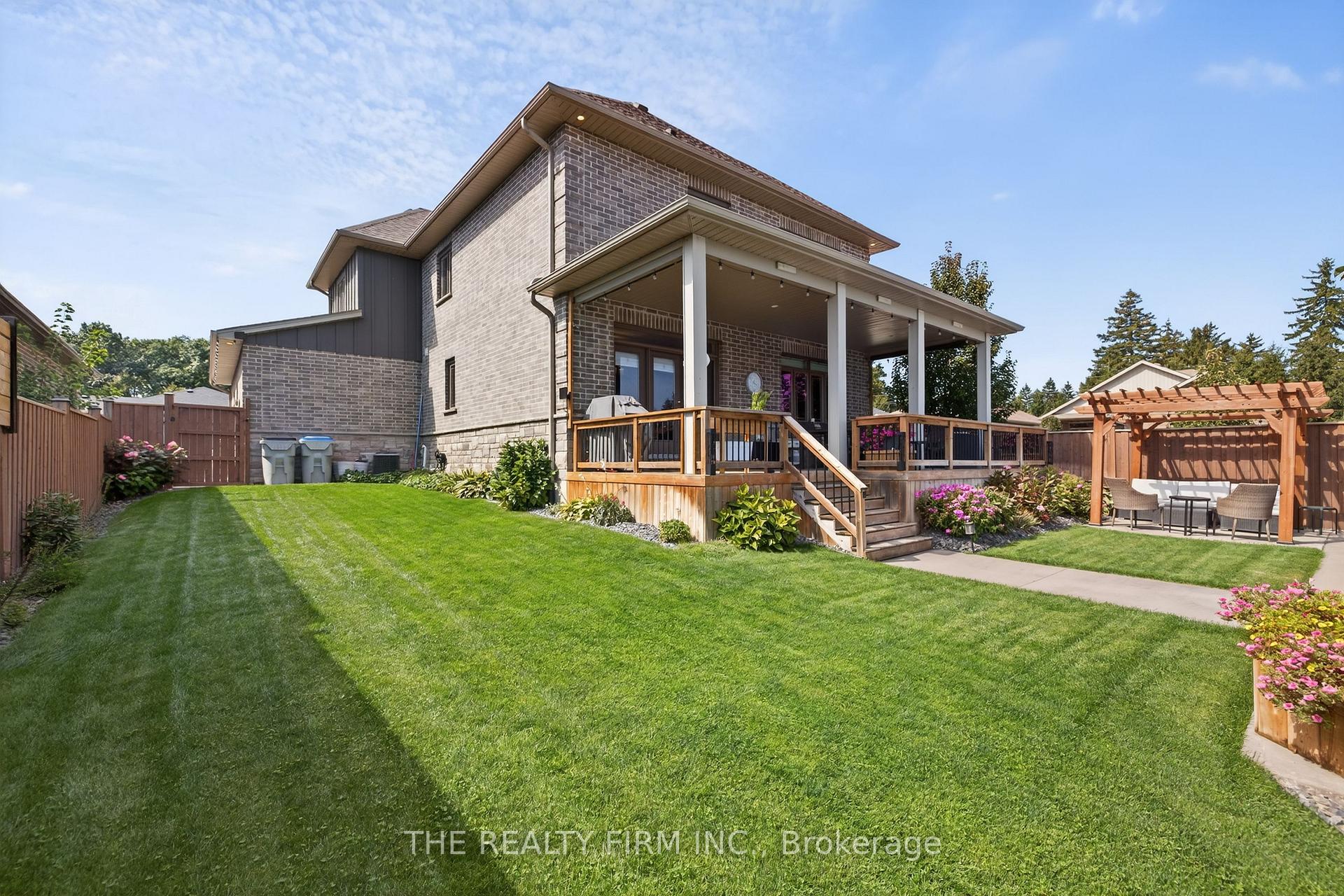 Photo 45 of 82 Ashby Crescent, Strathroy-Caradoc, SW — HOMEH