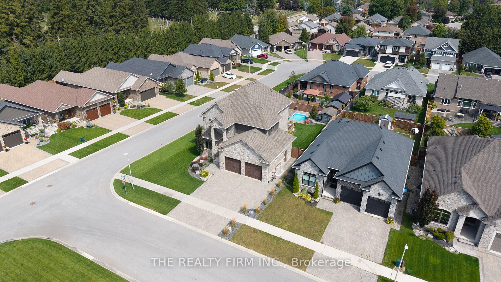 Photo 48 of 82 Ashby Crescent, Strathroy-Caradoc, SW — HOMEH