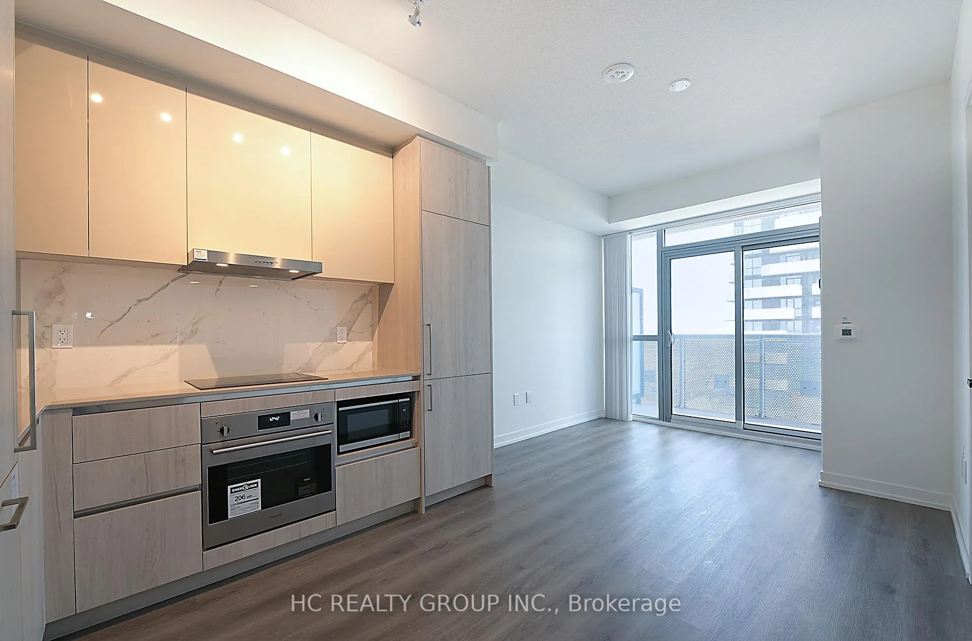 Photo 5 of Unit 801, 225 Commerce Street, Vaughan, Vaughan Corporate Centre — HOMEH