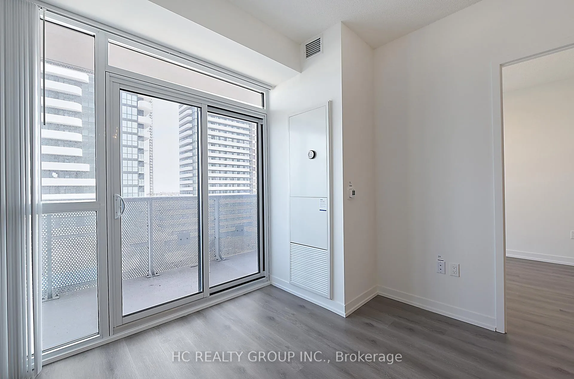 Photo 12 of Unit 801, 225 Commerce Street, Vaughan, Vaughan Corporate Centre — HOMEH