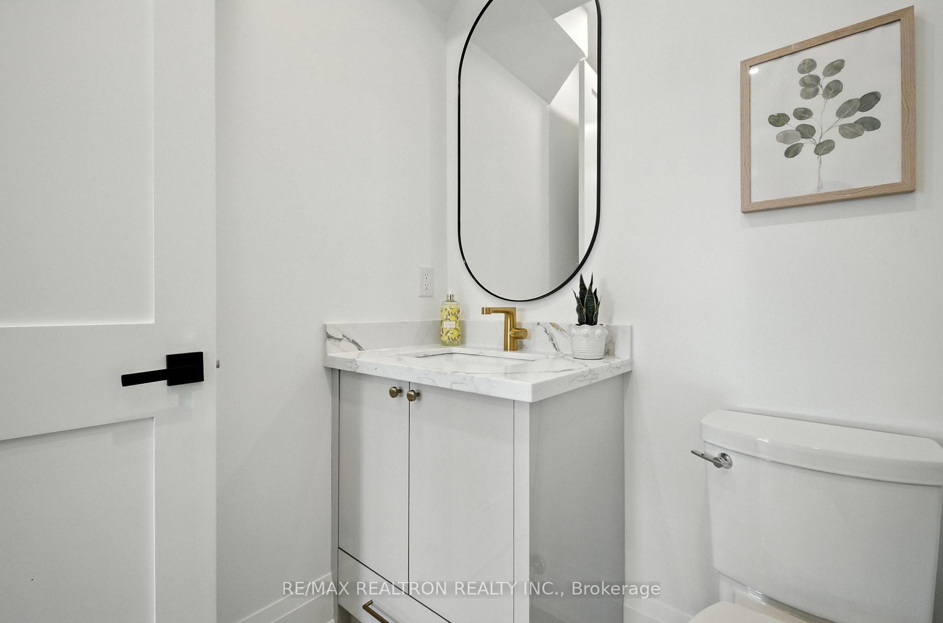 Photo 11 of 7B Bracebridge Avenue, Toronto, Woodbine-Lumsden — HOMEH