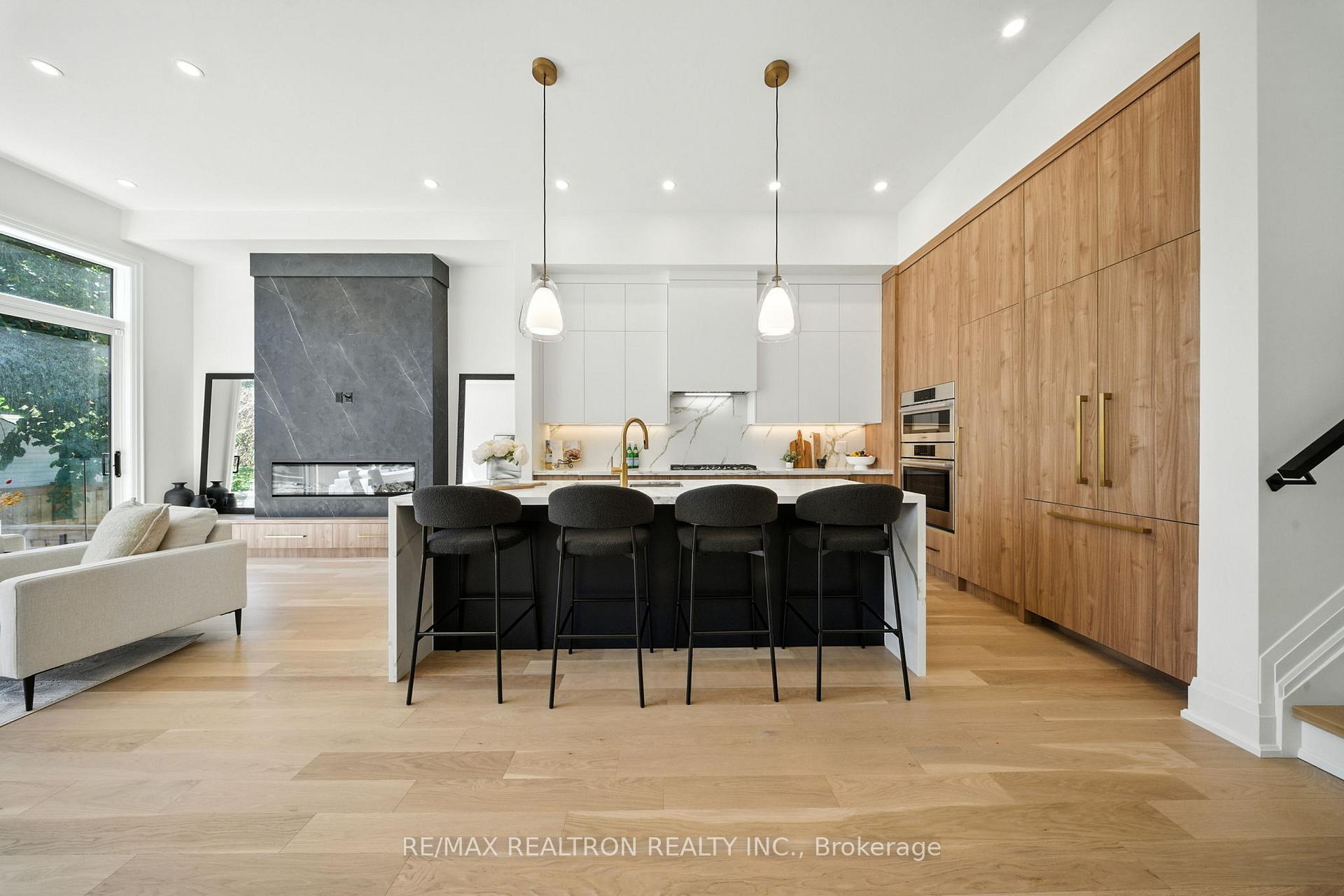 Photo 15 of 7B Bracebridge Avenue, Toronto, Woodbine-Lumsden — HOMEH
