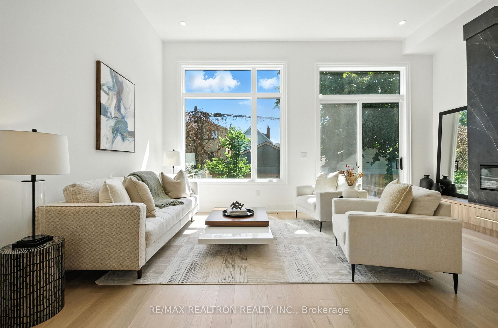 Photo 19 of 7B Bracebridge Avenue, Toronto, Woodbine-Lumsden — HOMEH