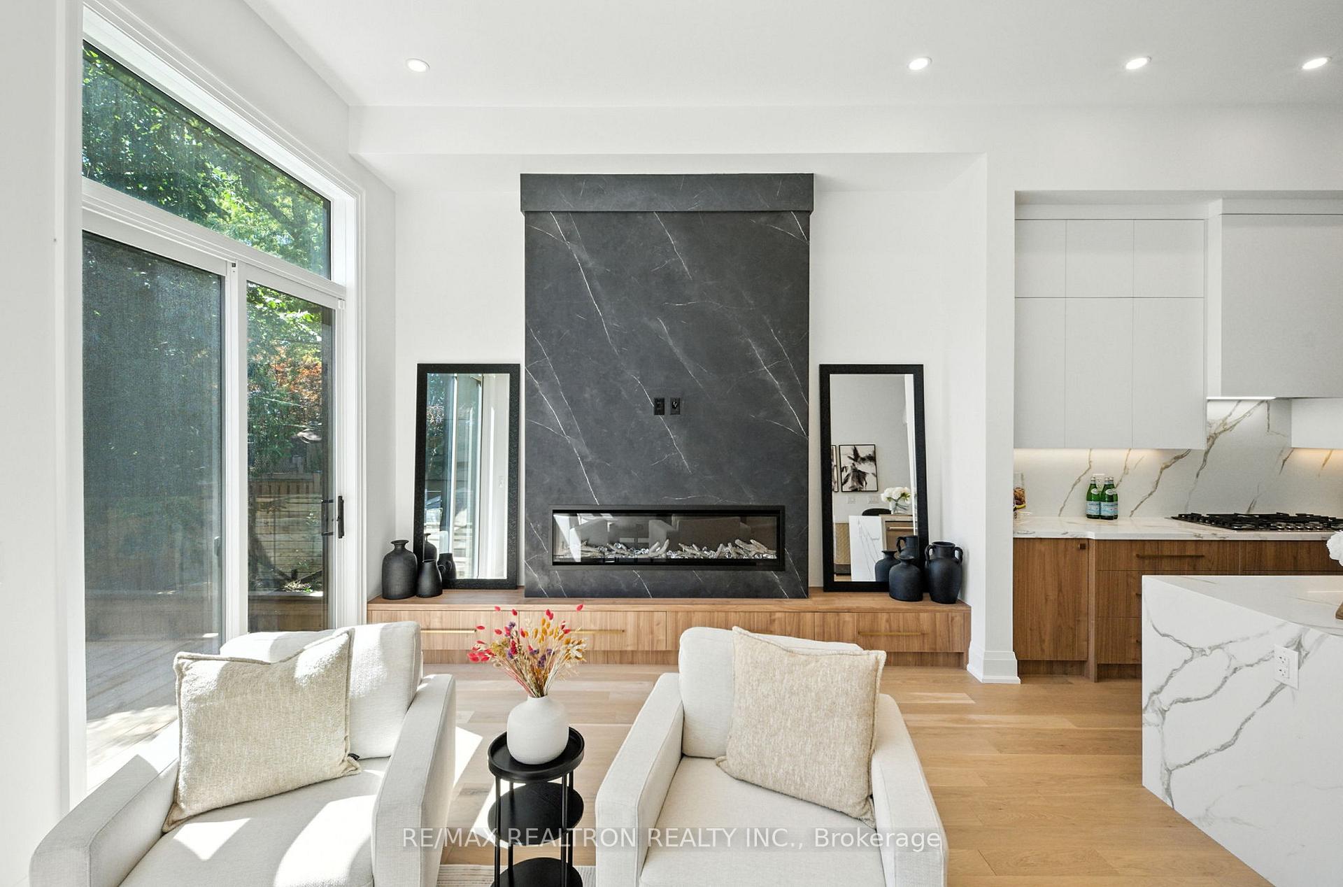 Photo 21 of 7B Bracebridge Avenue, Toronto, Woodbine-Lumsden — HOMEH