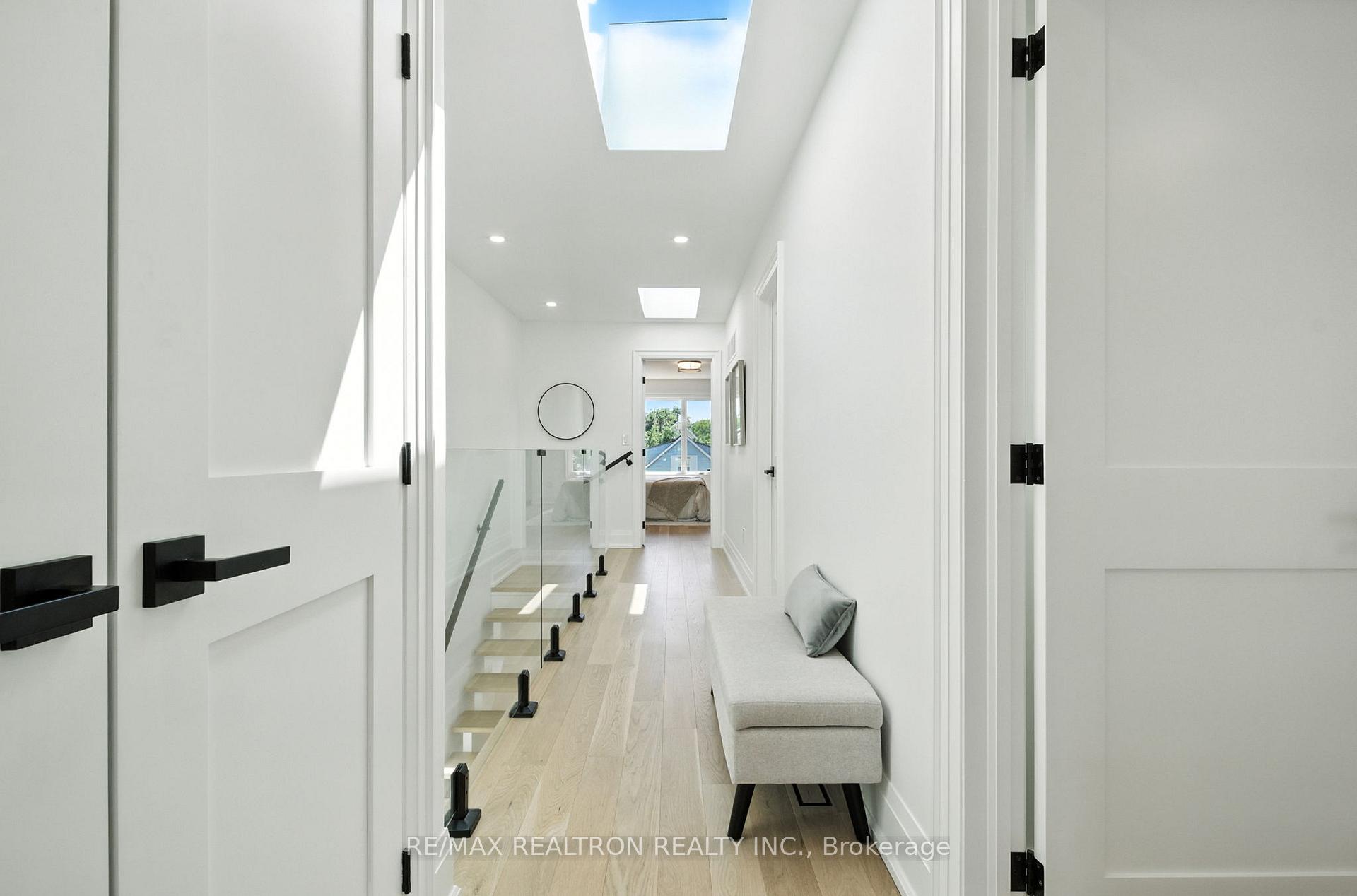 Photo 24 of 7B Bracebridge Avenue, Toronto, Woodbine-Lumsden — HOMEH