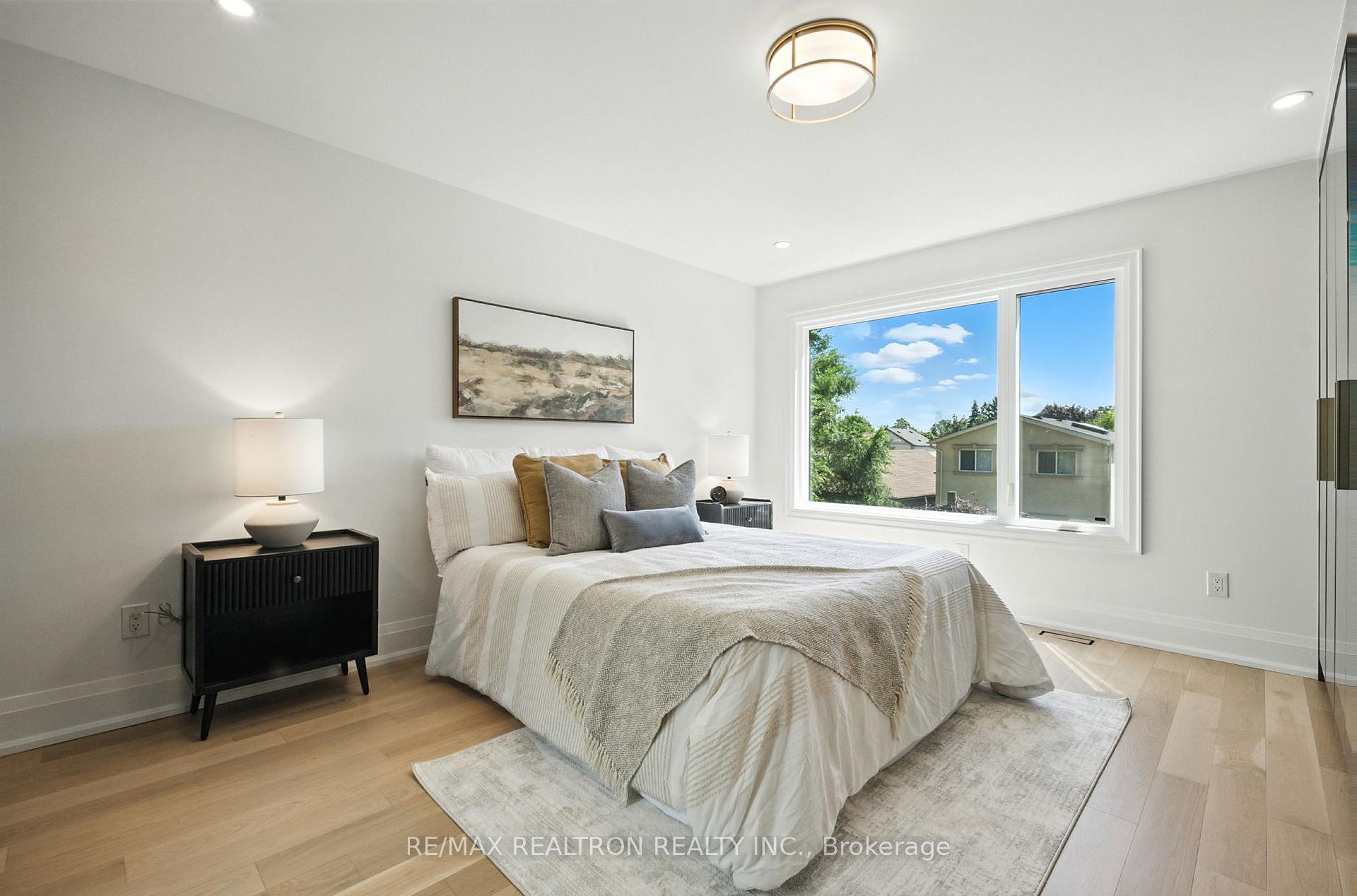 Photo 25 of 7B Bracebridge Avenue, Toronto, Woodbine-Lumsden — HOMEH