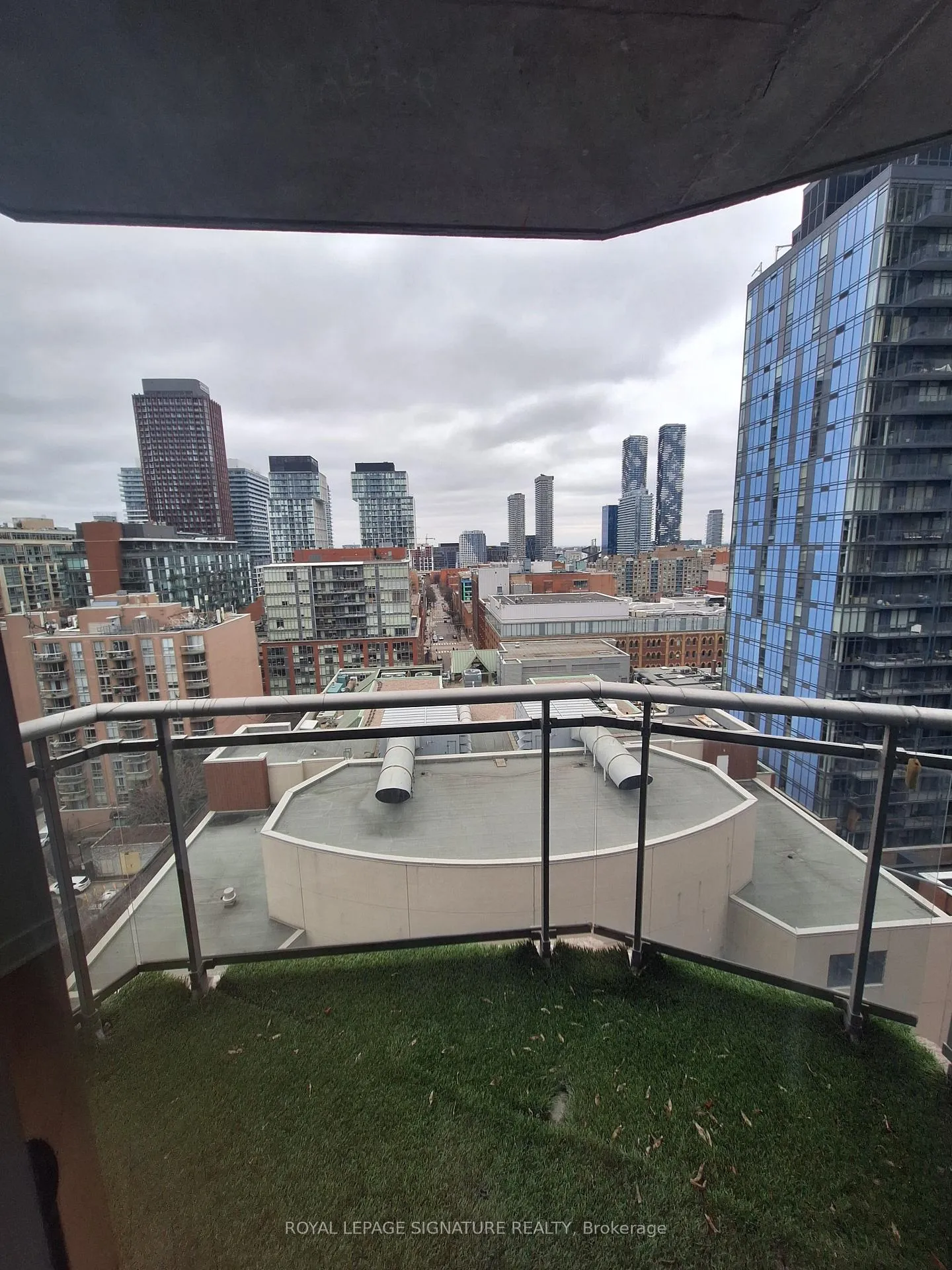 Photo 2 of Unit 1516, 255 Richmond Street E, Toronto, Moss Park — HOMEH