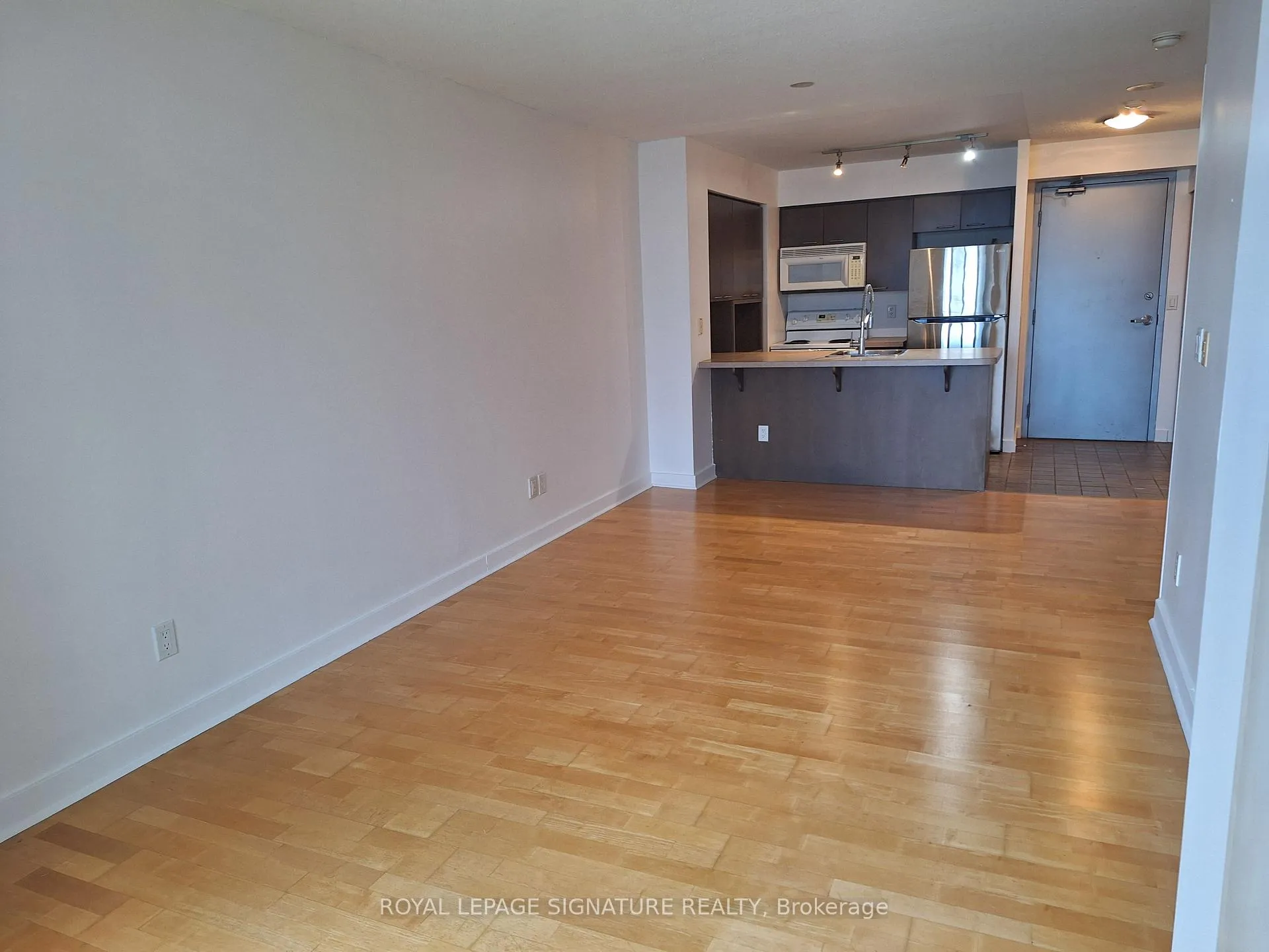 Photo 5 of Unit 1516, 255 Richmond Street E, Toronto, Moss Park — HOMEH