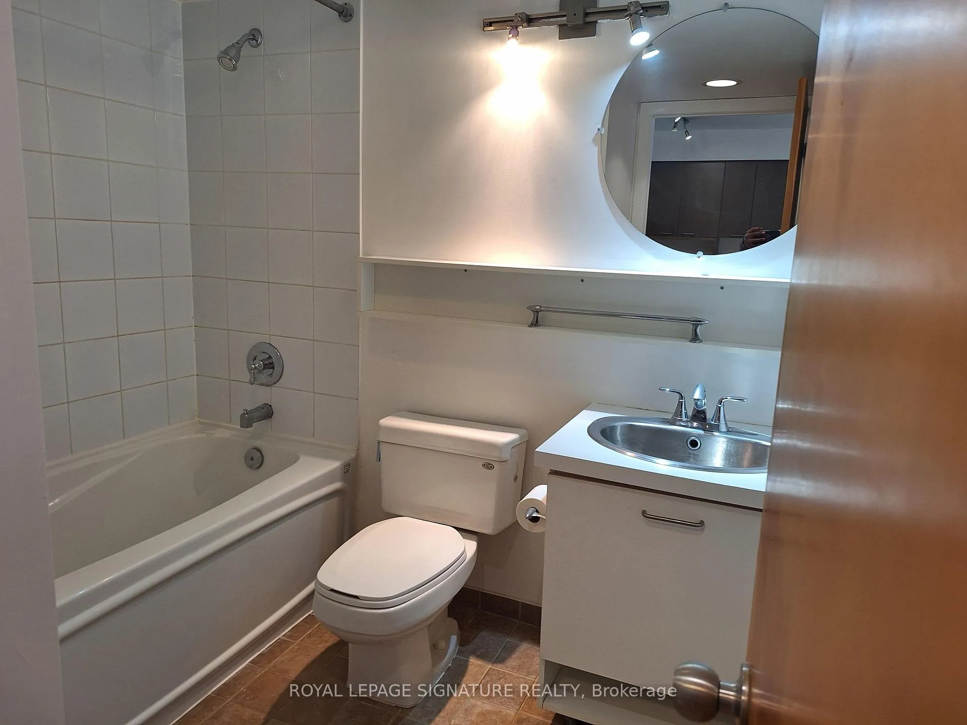 Photo 7 of Unit 1516, 255 Richmond Street E, Toronto, Moss Park — HOMEH