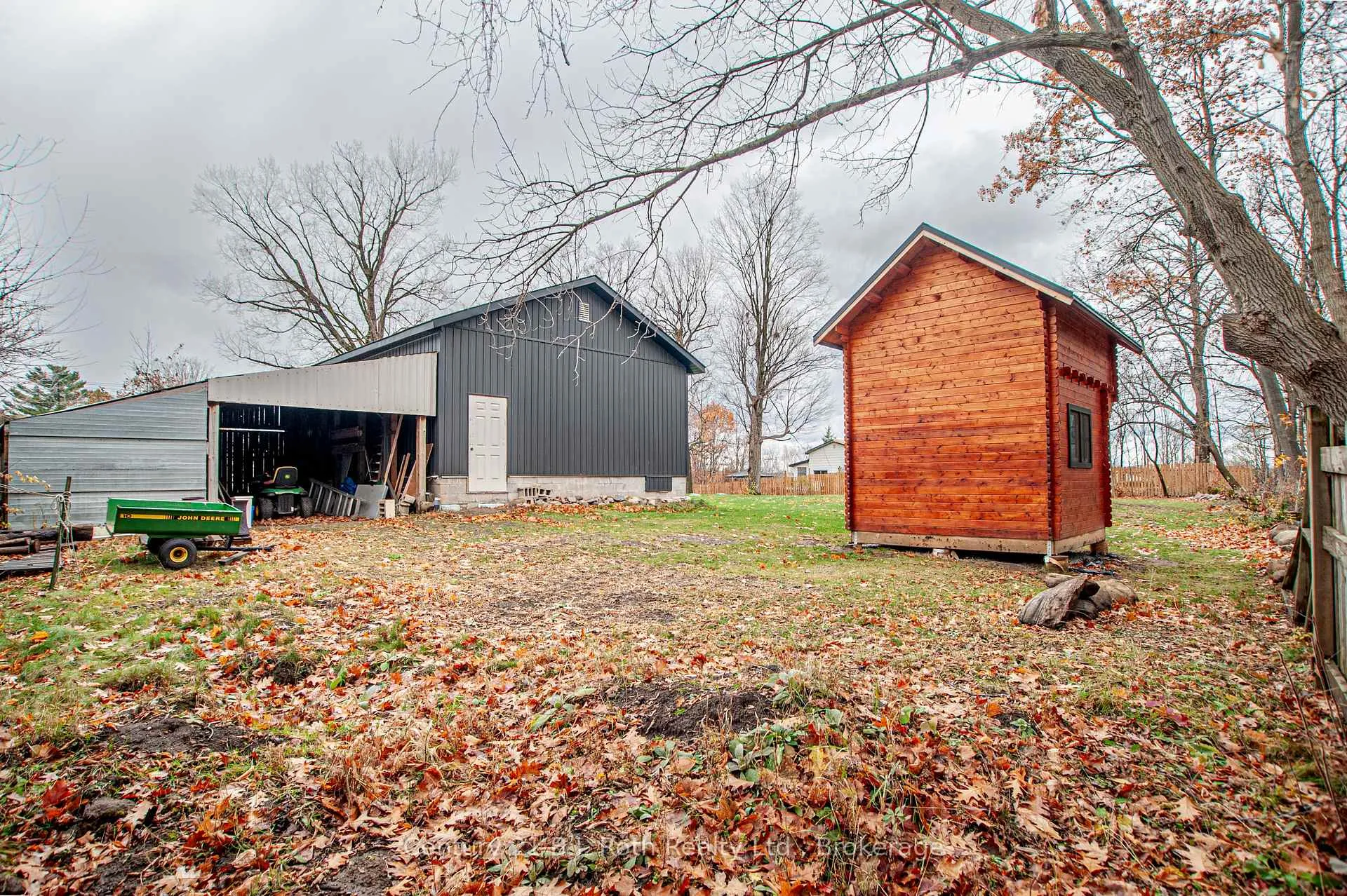 Photo 21 of 381 Olive Street, Midland — HOMEH