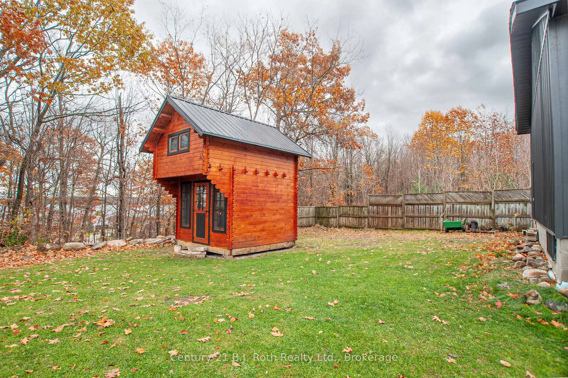 Photo 22 of 381 Olive Street, Midland — HOMEH