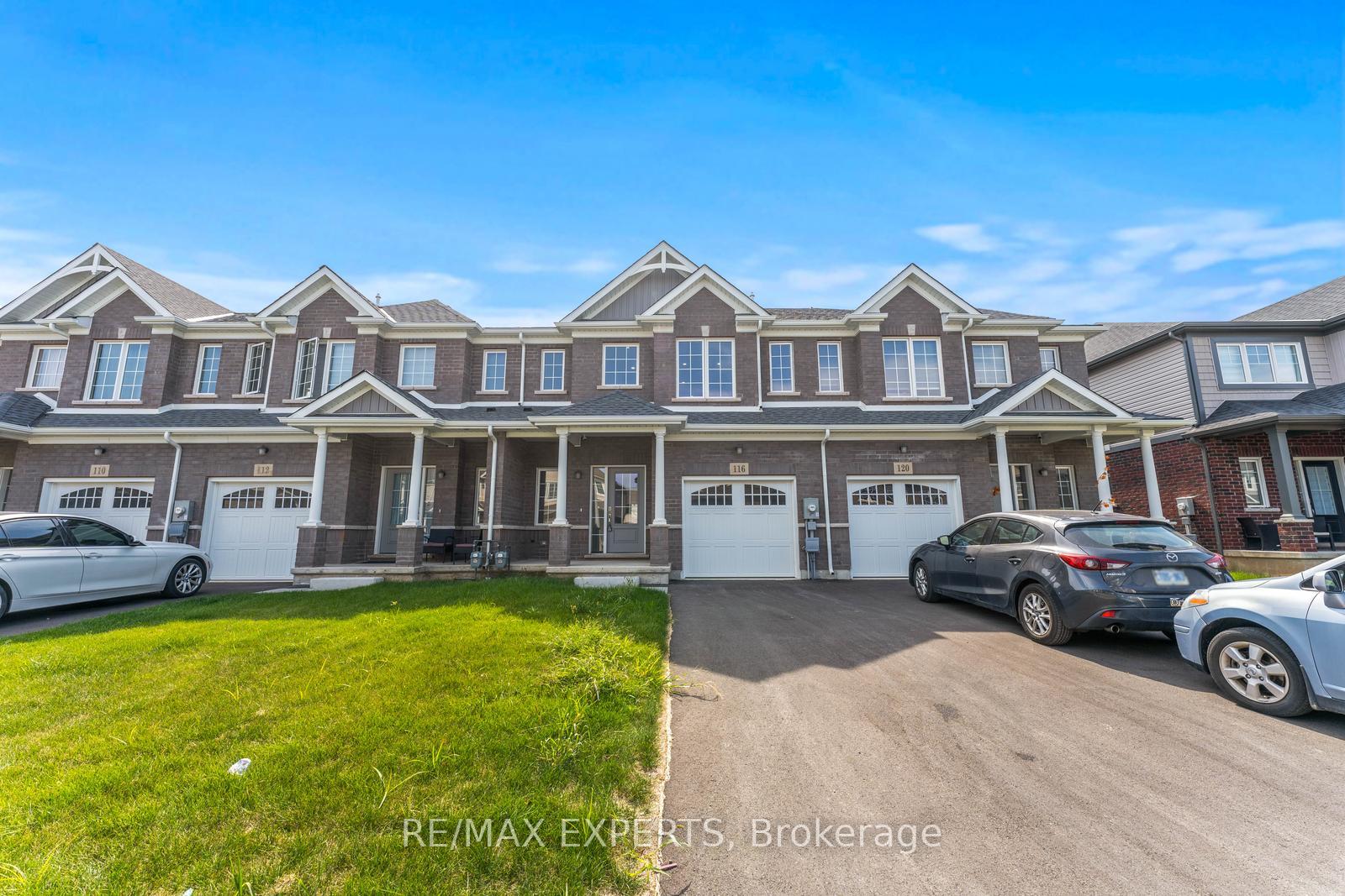Photo 2 of 116 Alicia Crescent, Thorold, Hurricane/Merrittville — HOMEH