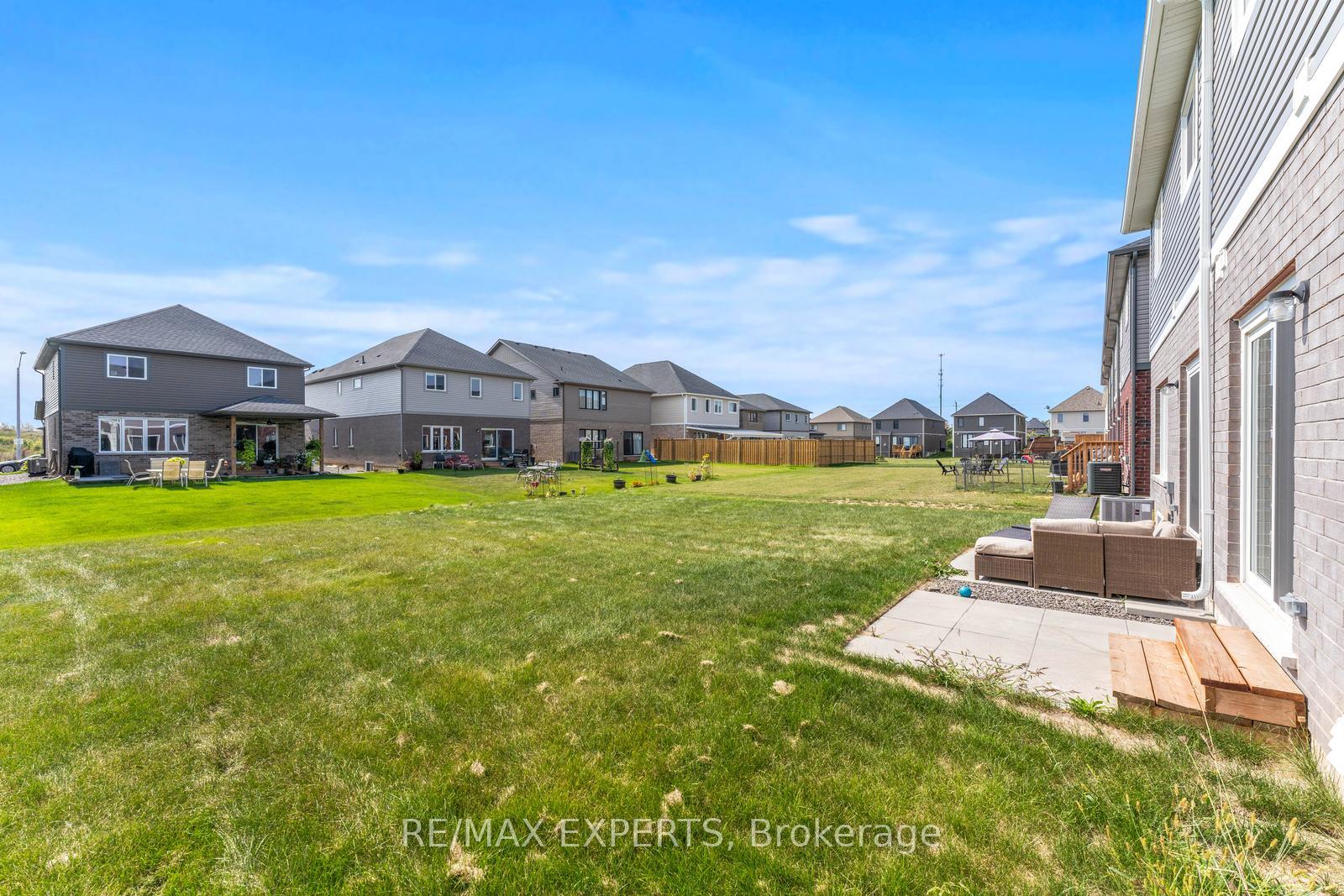 Photo 41 of 116 Alicia Crescent, Thorold, Hurricane/Merrittville — HOMEH