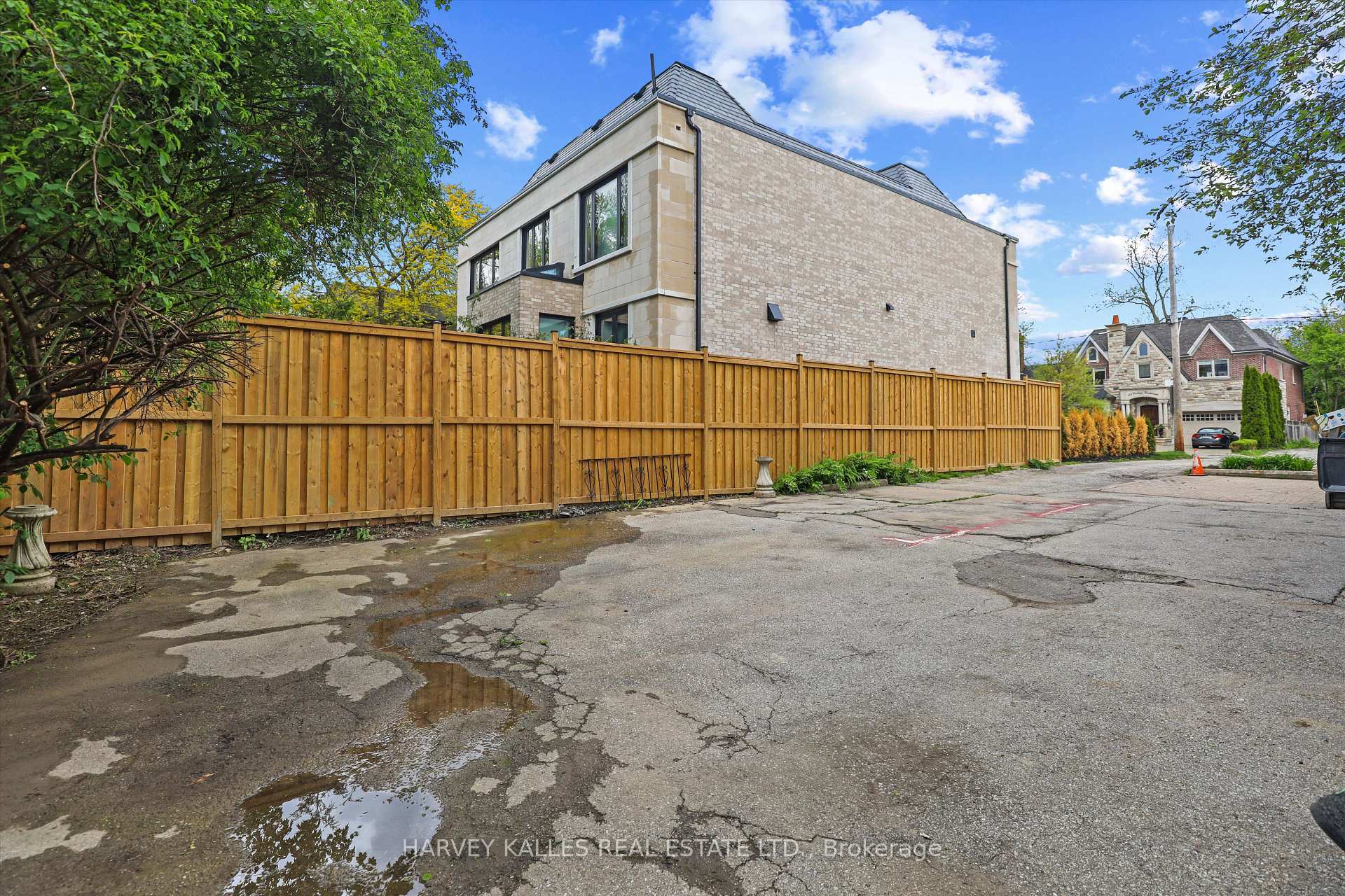 Photo 14 of 1214 & 1216 Avenue Road, Toronto, Lawrence Park South — HOMEH