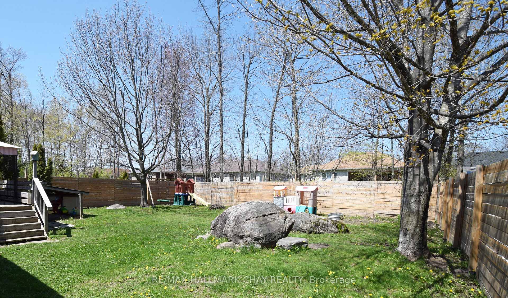 Photo 6 of 68 Anderson Crescent, Tay, Victoria Harbour — HOMEH