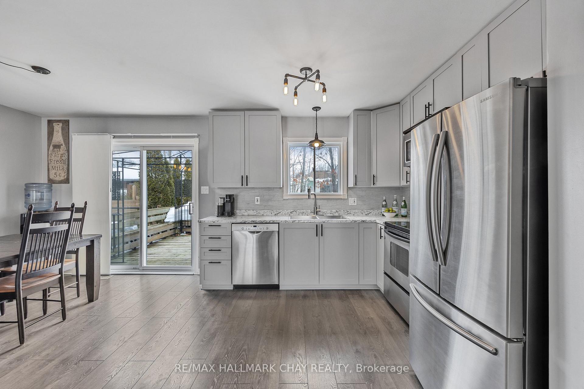 Photo 19 of 68 Anderson Crescent, Tay, Victoria Harbour — HOMEH
