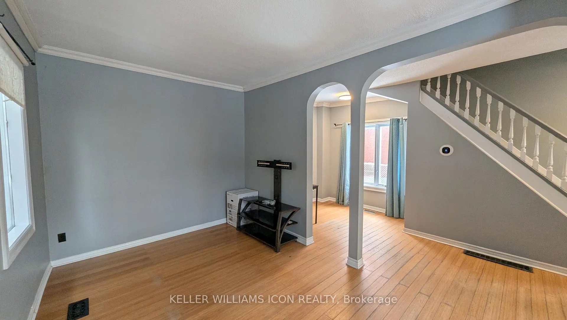 Photo 5 of 7 Pinehurst Avenue, Ottawa, Hintonburg — HOMEH