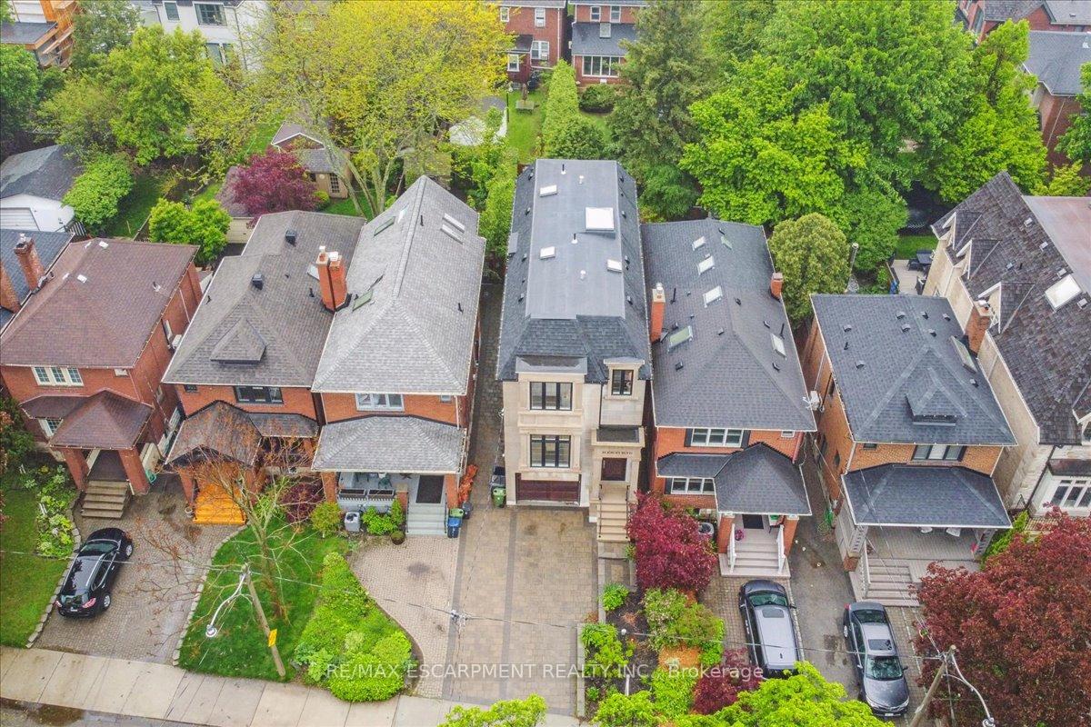Photo 38 of 34 Joicey Boulevard, Toronto, Bedford Park-Nortown — HOMEH