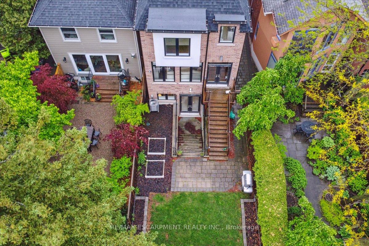 Photo 41 of 34 Joicey Boulevard, Toronto, Bedford Park-Nortown — HOMEH