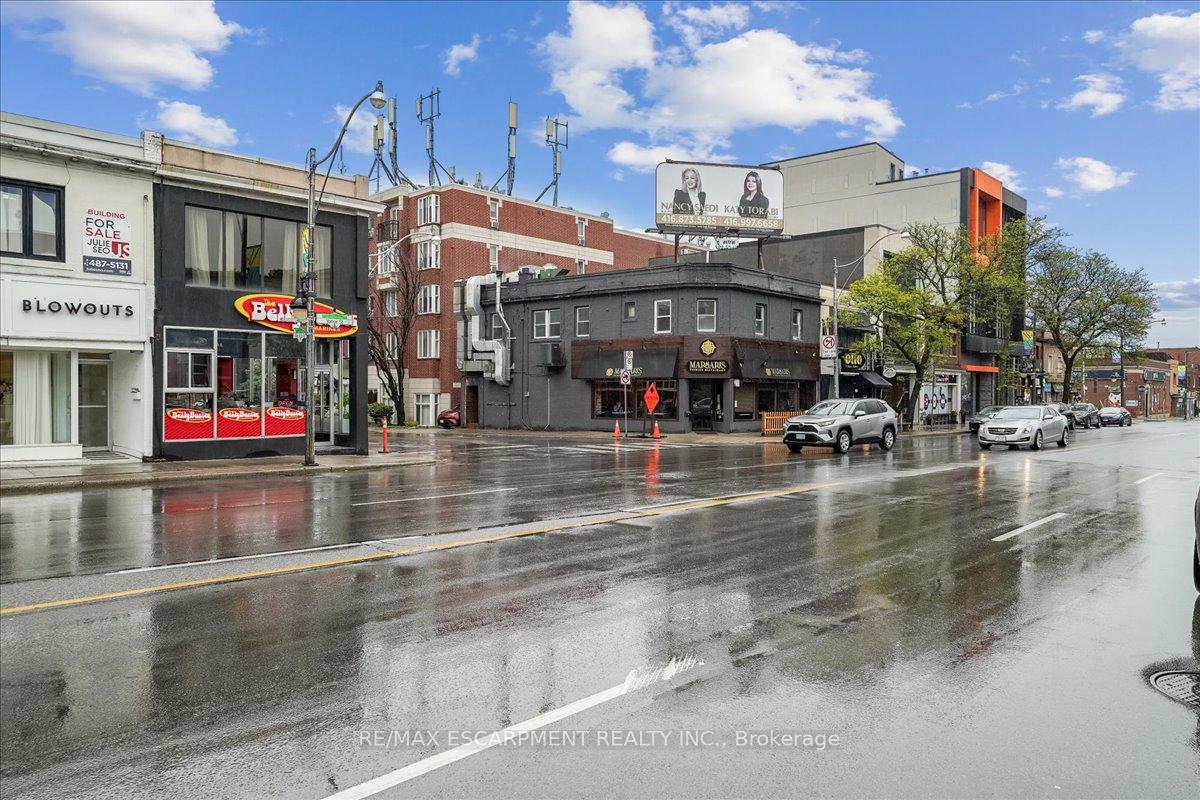 Photo 43 of 34 Joicey Boulevard, Toronto, Bedford Park-Nortown — HOMEH
