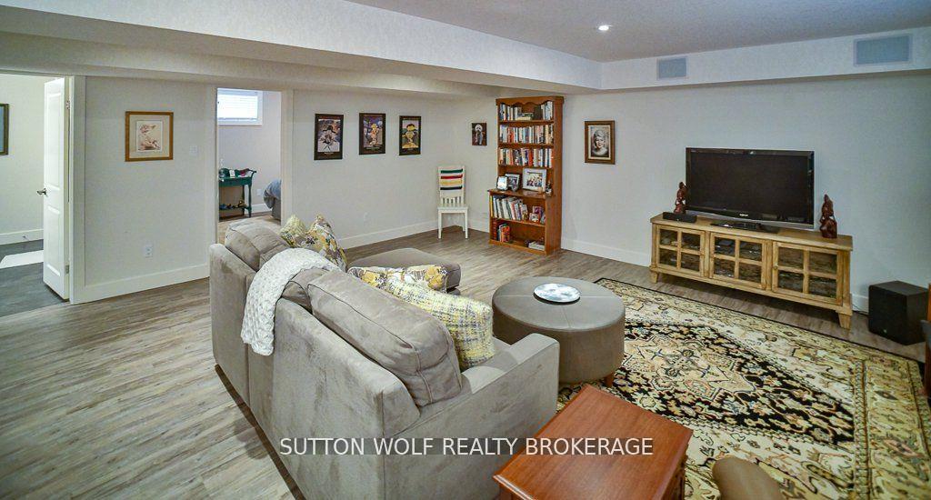 Photo 23 of Unit 2, 295 Mogg Street, Strathroy-Caradoc, SE — HOMEH