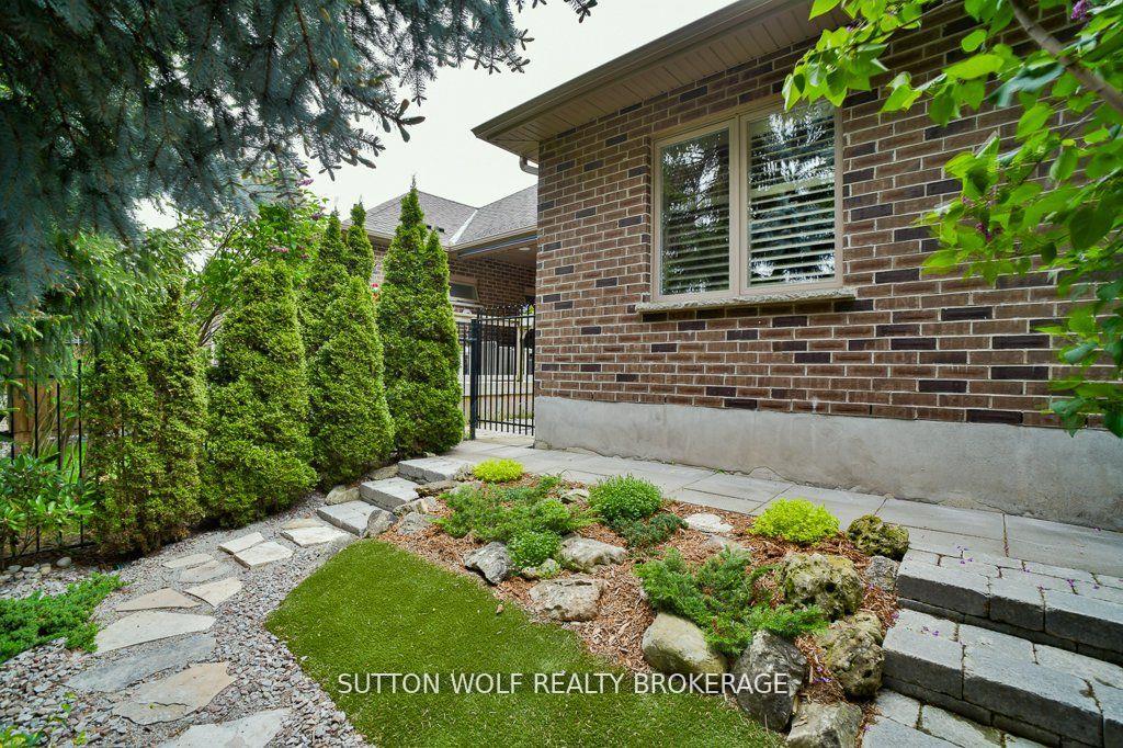 Photo 32 of Unit 2, 295 Mogg Street, Strathroy-Caradoc, SE — HOMEH