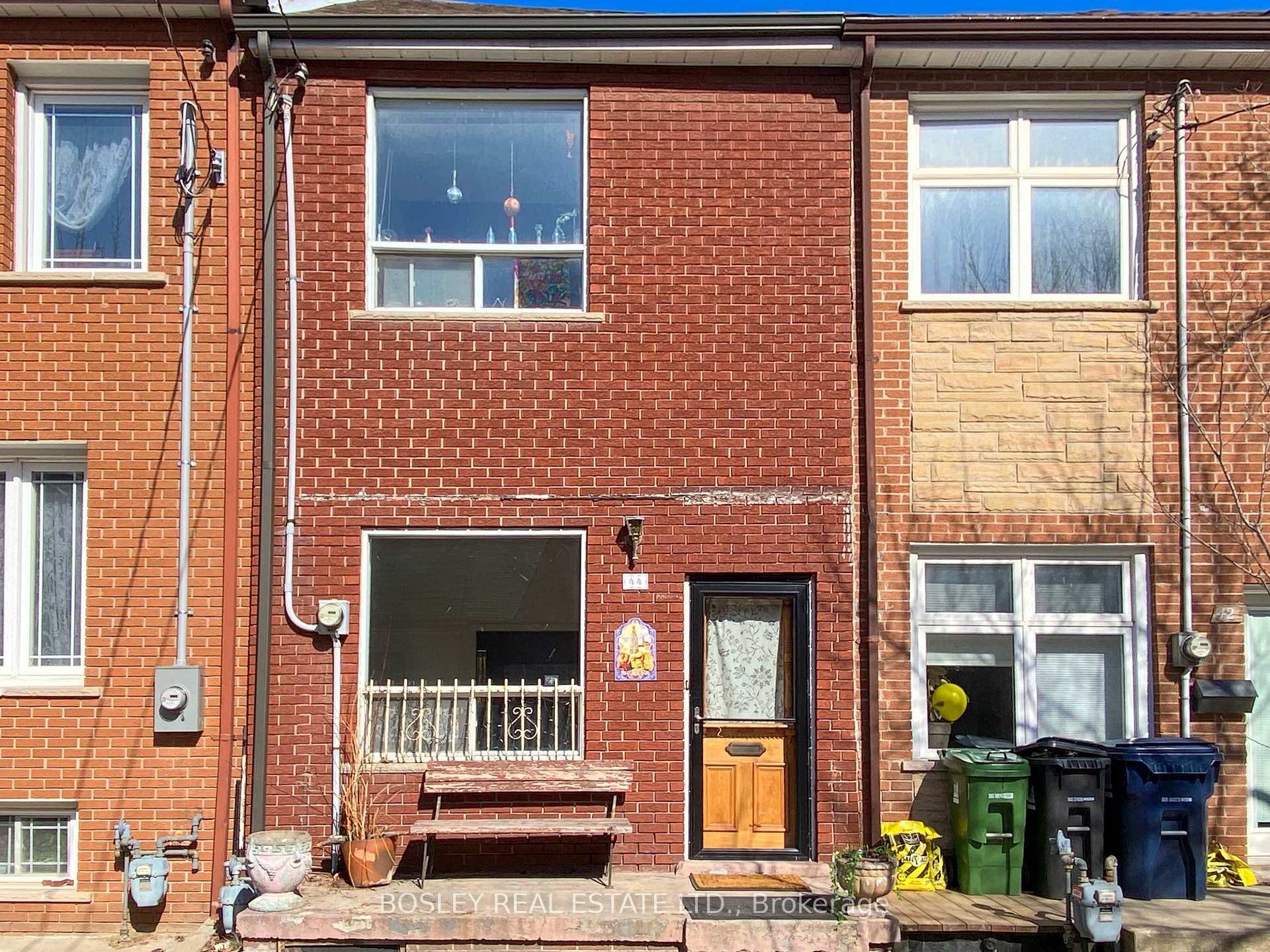 Photo 12 of 44 Henderson Avenue W, Toronto, Trinity-Bellwoods — HOMEH