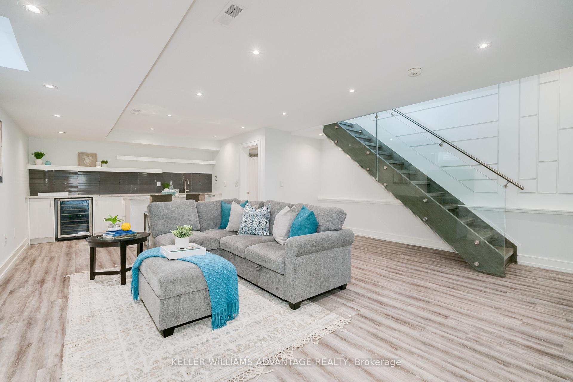 Photo 35 of 18 Mckayfield Road, Toronto, Danforth Village-East York — HOMEH