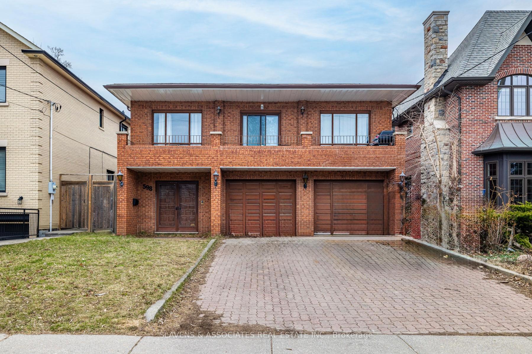 Front of Unit Main/Bsmt, 598 Glengrove Avenue