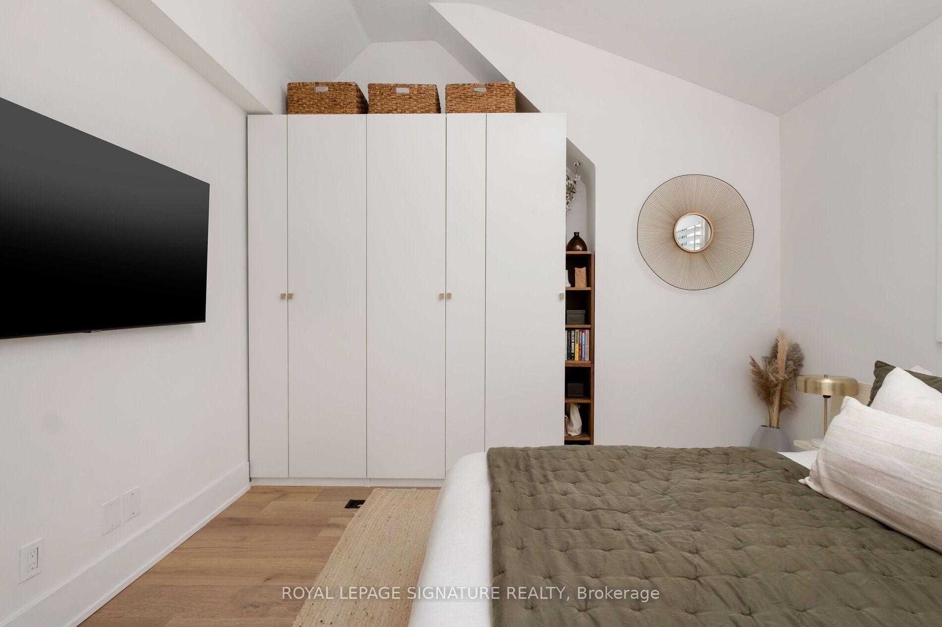 Photo 17 of 445 Ashdale Avenue, Toronto, Greenwood-Coxwell — HOMEH