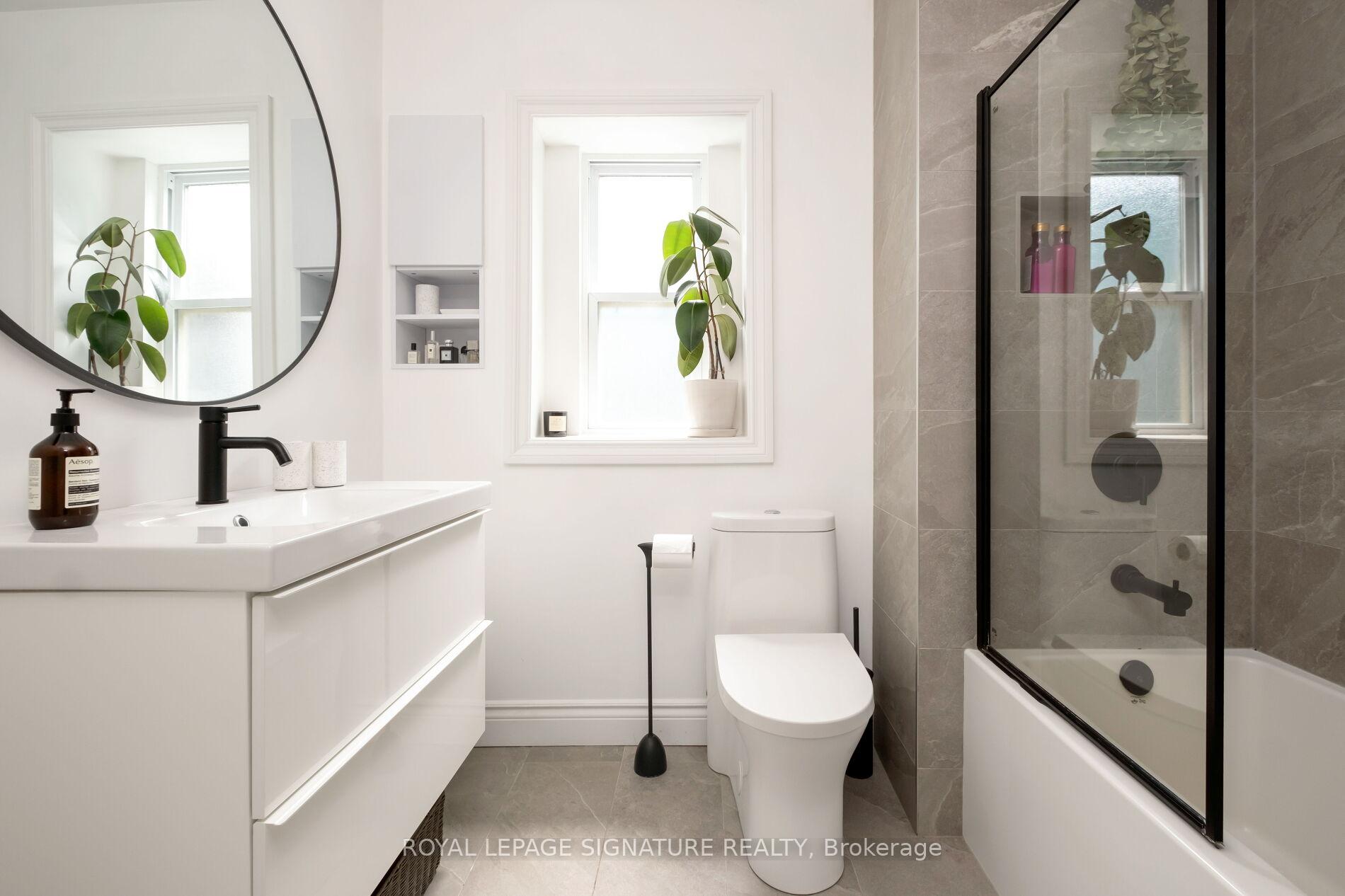 Photo 18 of 445 Ashdale Avenue, Toronto, Greenwood-Coxwell — HOMEH